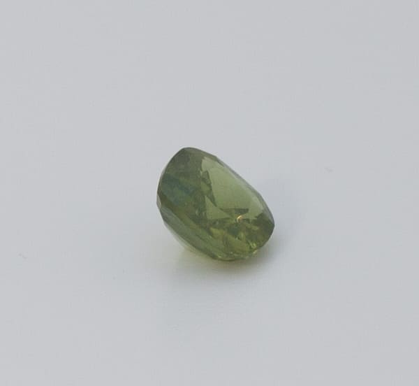 1.1ct Green Peridot SI1 Antique Cushion Shape (5.8x5.7x3.4 mm) Unheated gemstone from Sri Lanka