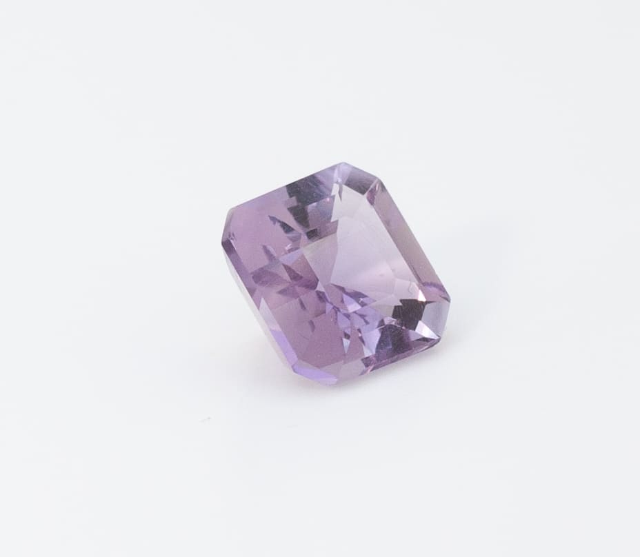 3.85ct Purple Amethyst VVS Antique Cushion Shape (9.5x9.5x6.3 mm) Unheated gemstone from Sri Lanka