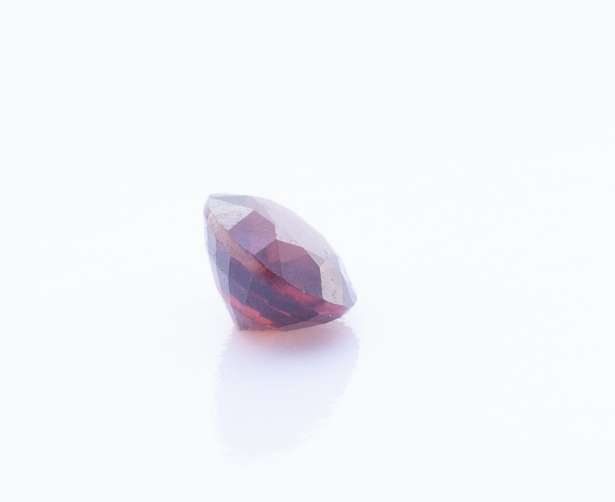 0.5ct Red Ruby VVS Oval Shape (5.2x4.2x2.7 mm) Unheated gemstone from Sri Lanka