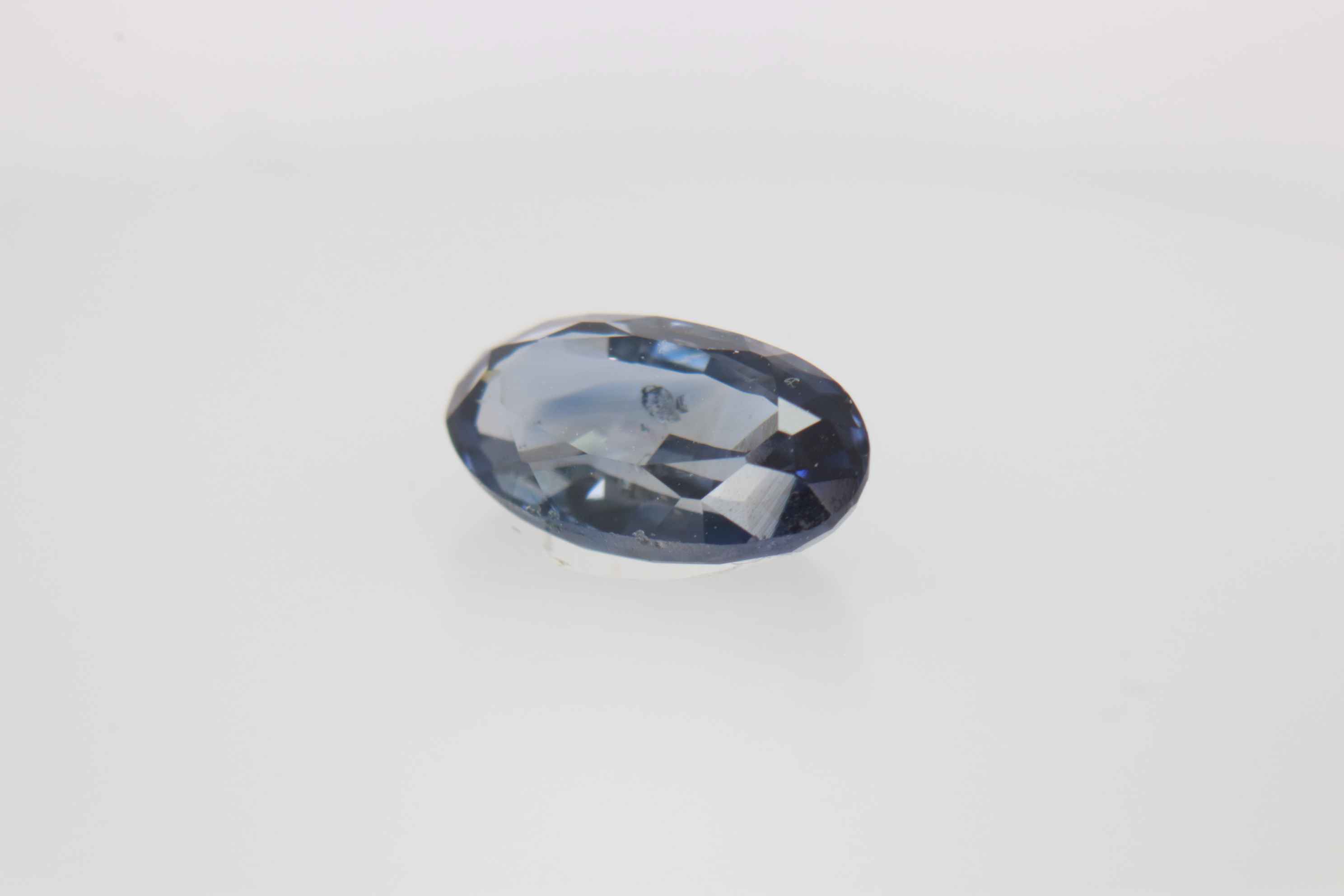 0.5ct Dodger Blue Spinel VVS1 Oval Shape (7.6x4.1x2.8 mm) Unheated gemstone from Sri Lanka