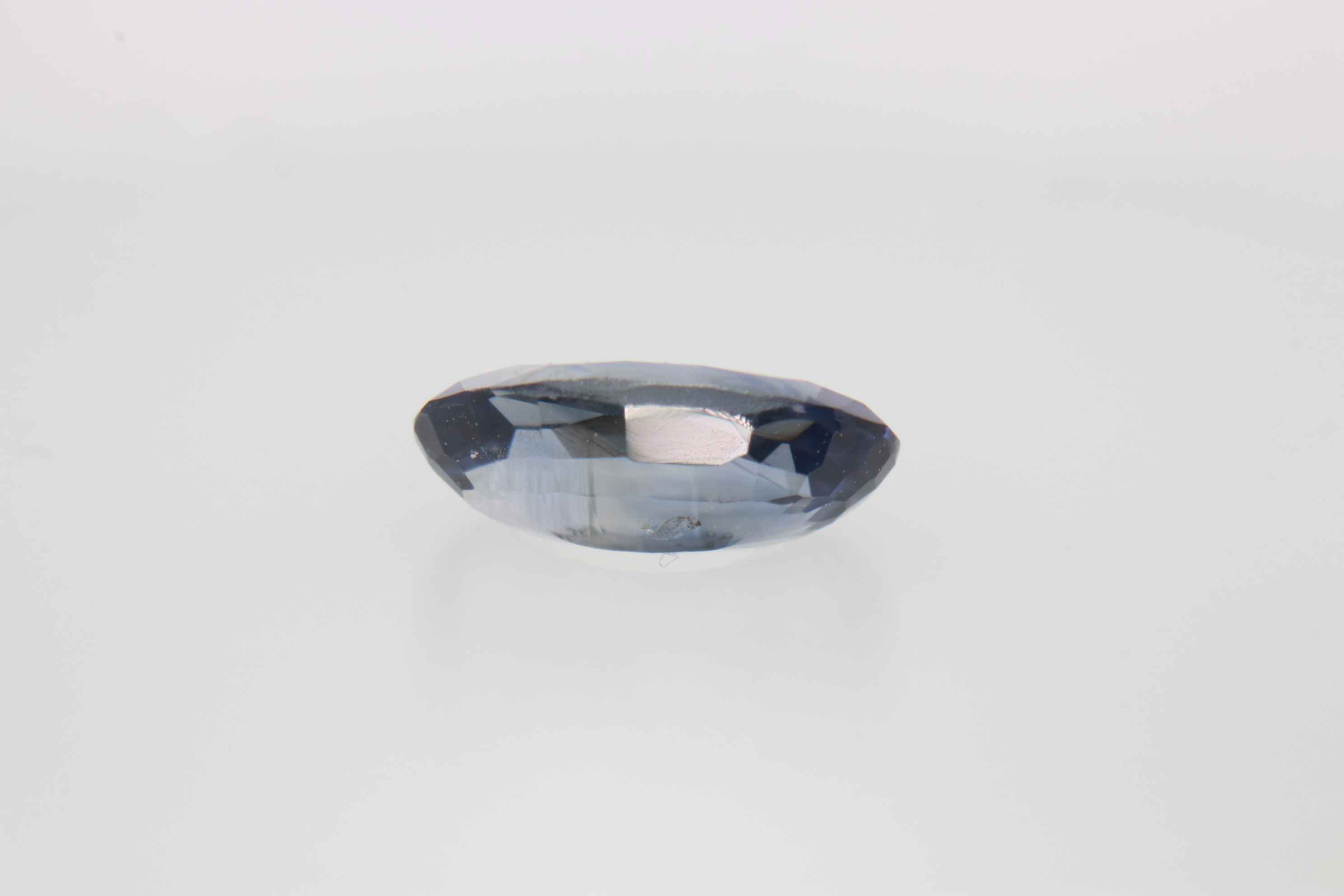 0.5ct Dodger Blue Spinel VVS1 Oval Shape (7.6x4.1x2.8 mm) Unheated gemstone from Sri Lanka
