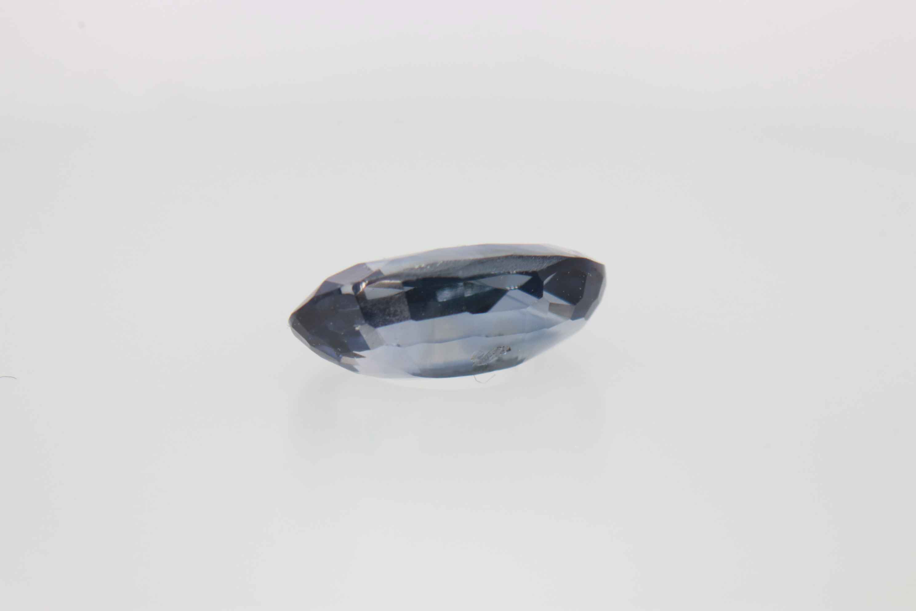 0.5ct Dodger Blue Spinel VVS1 Oval Shape (7.6x4.1x2.8 mm) Unheated gemstone from Sri Lanka