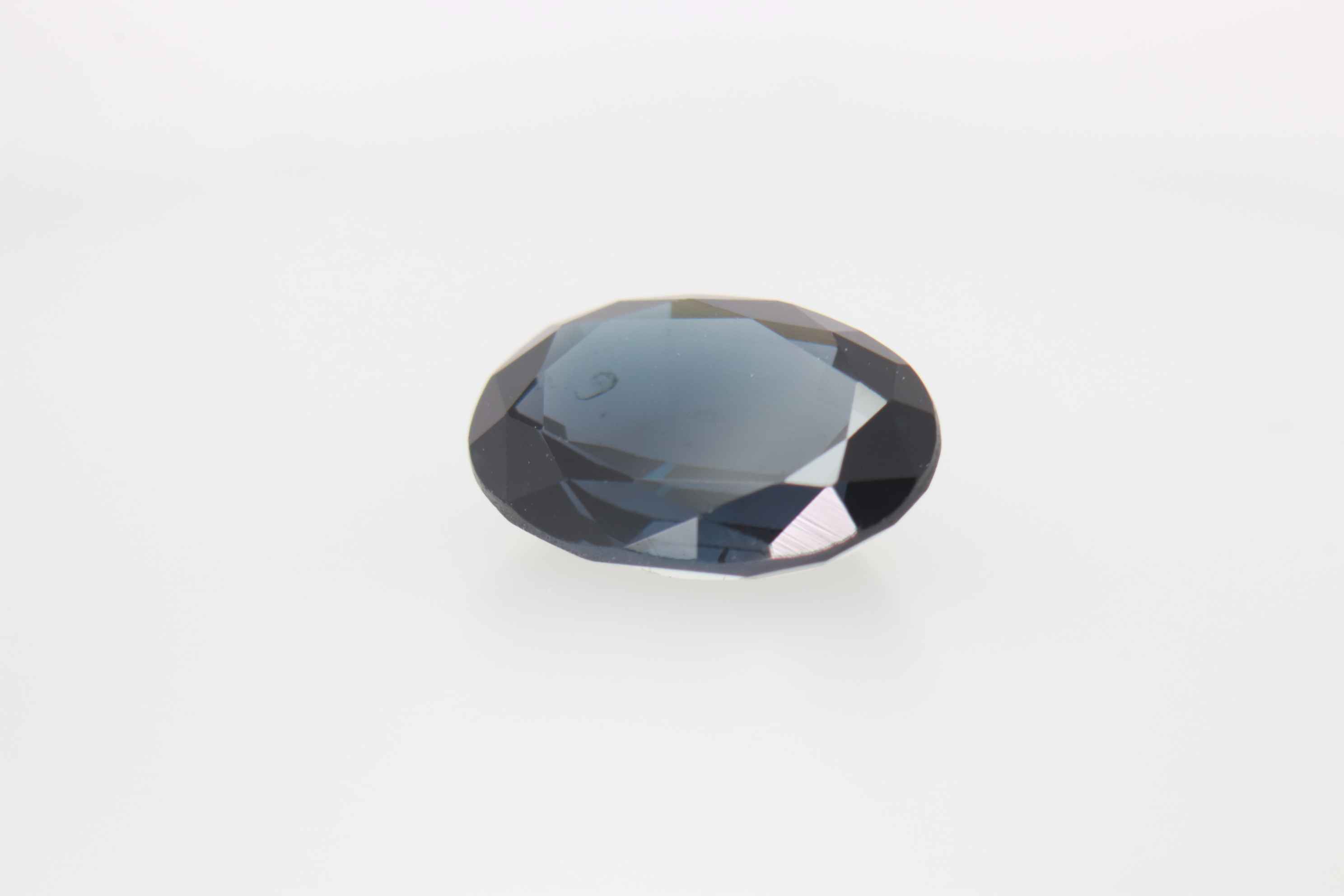 1.25ct Blue Spinel VVS Oval Shape (7.6x5.6x3.3 mm) Unheated gemstone from Sri Lanka