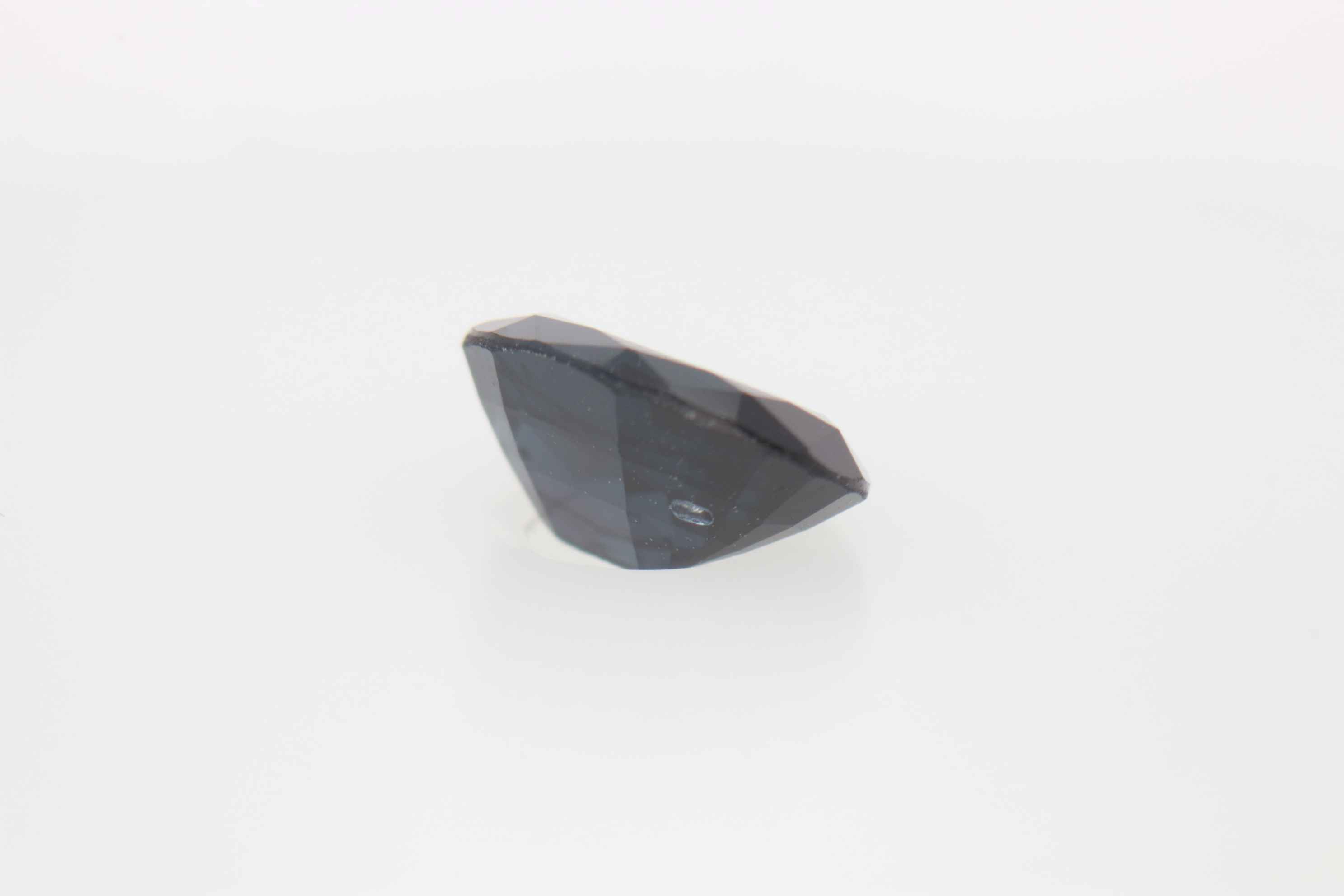1.25ct Blue Spinel VVS Oval Shape (7.6x5.6x3.3 mm) Unheated gemstone from Sri Lanka