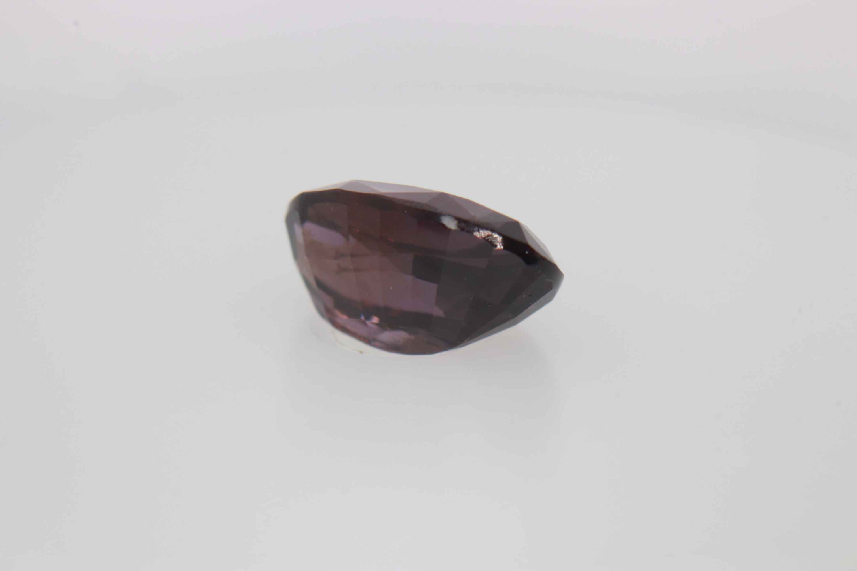 1.25ct Purple Spinel SI1 Oval Shape (7.9x5x3.8 mm) Unheated gemstone from Sri Lanka
