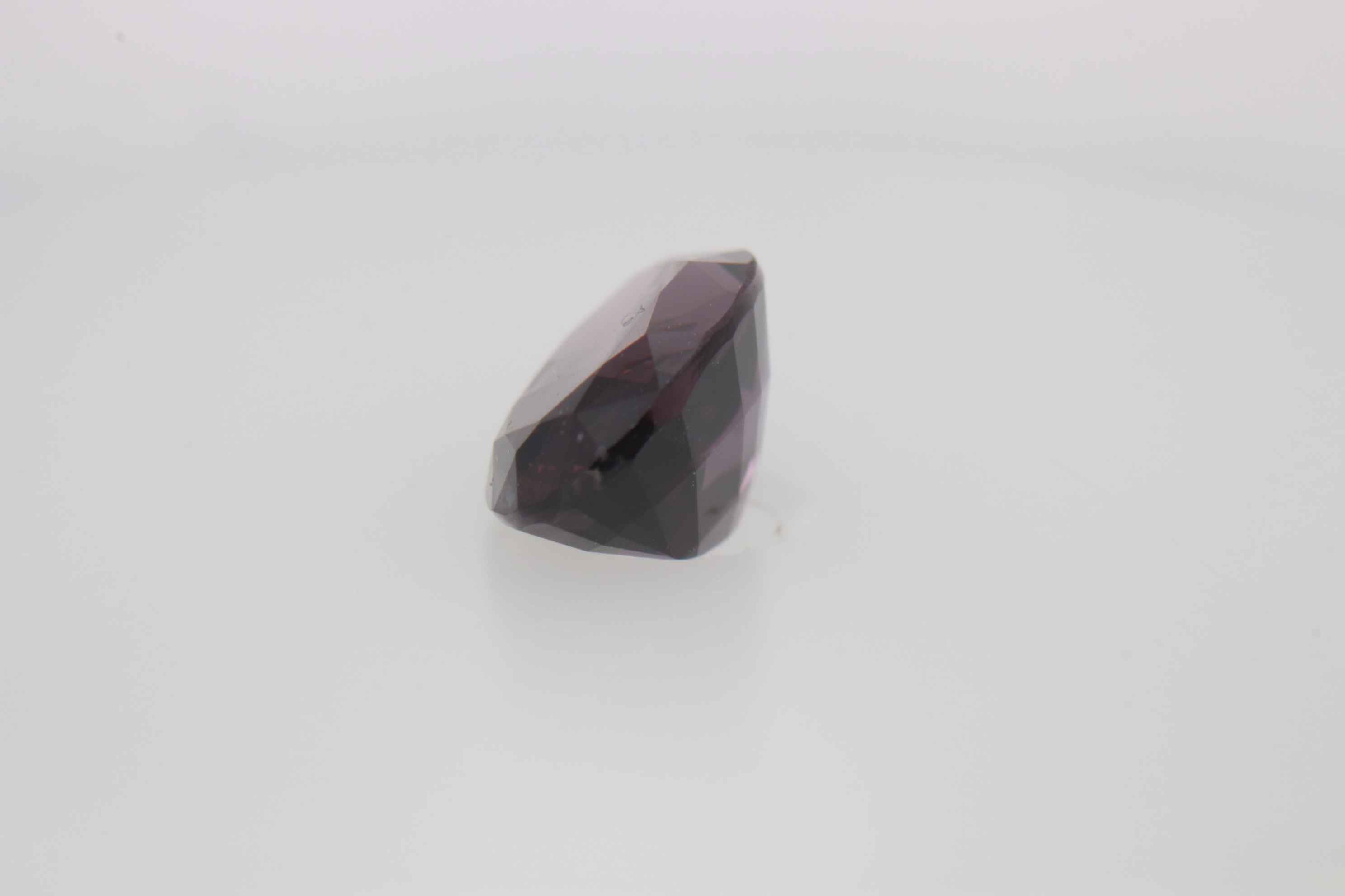 1.25ct Purple Spinel SI1 Oval Shape (7.9x5x3.8 mm) Unheated gemstone from Sri Lanka