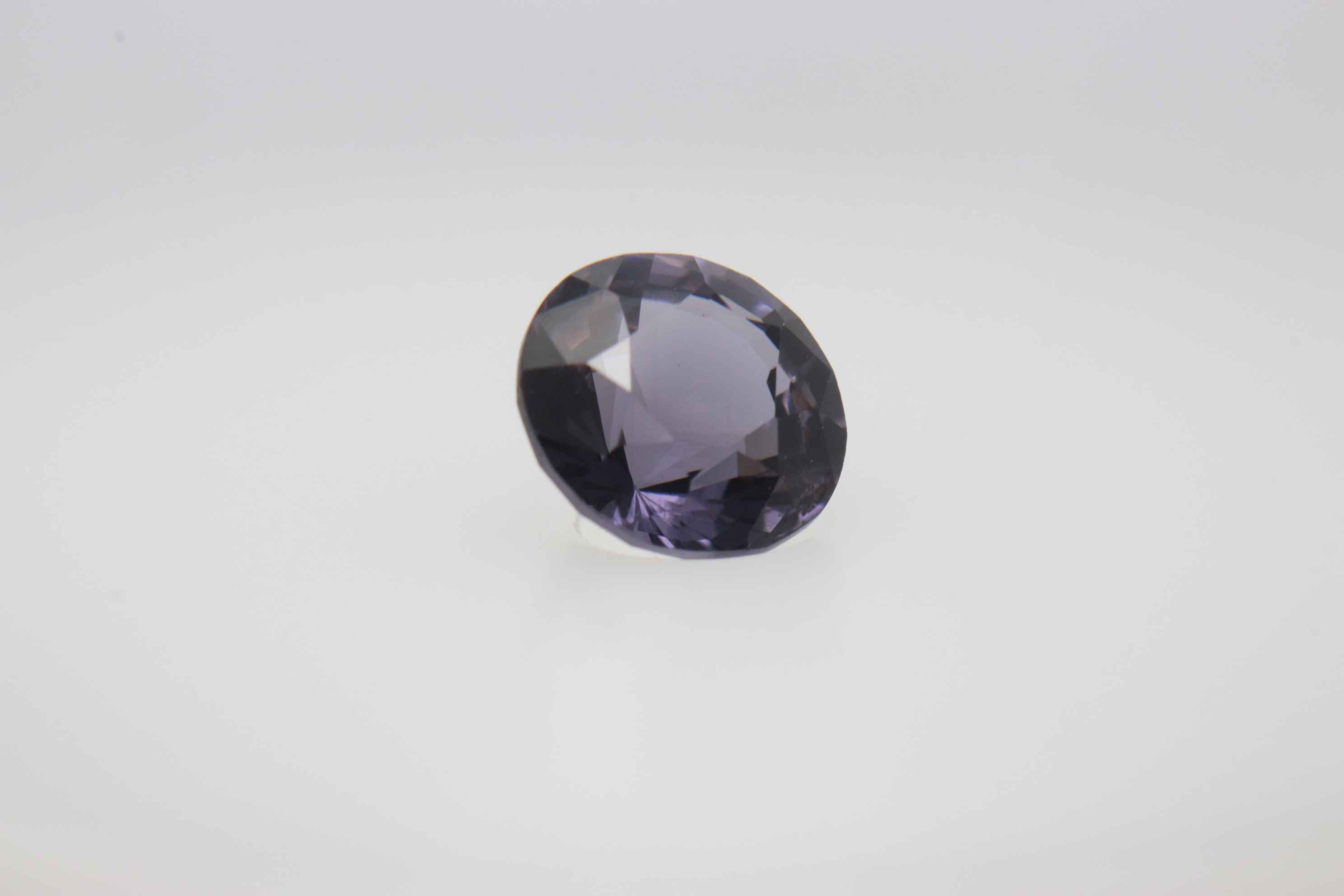 0.8ct Purple Spinel VVS Oval Shape (5.5x3.5x0 mm) Unheated gemstone from Sri Lanka