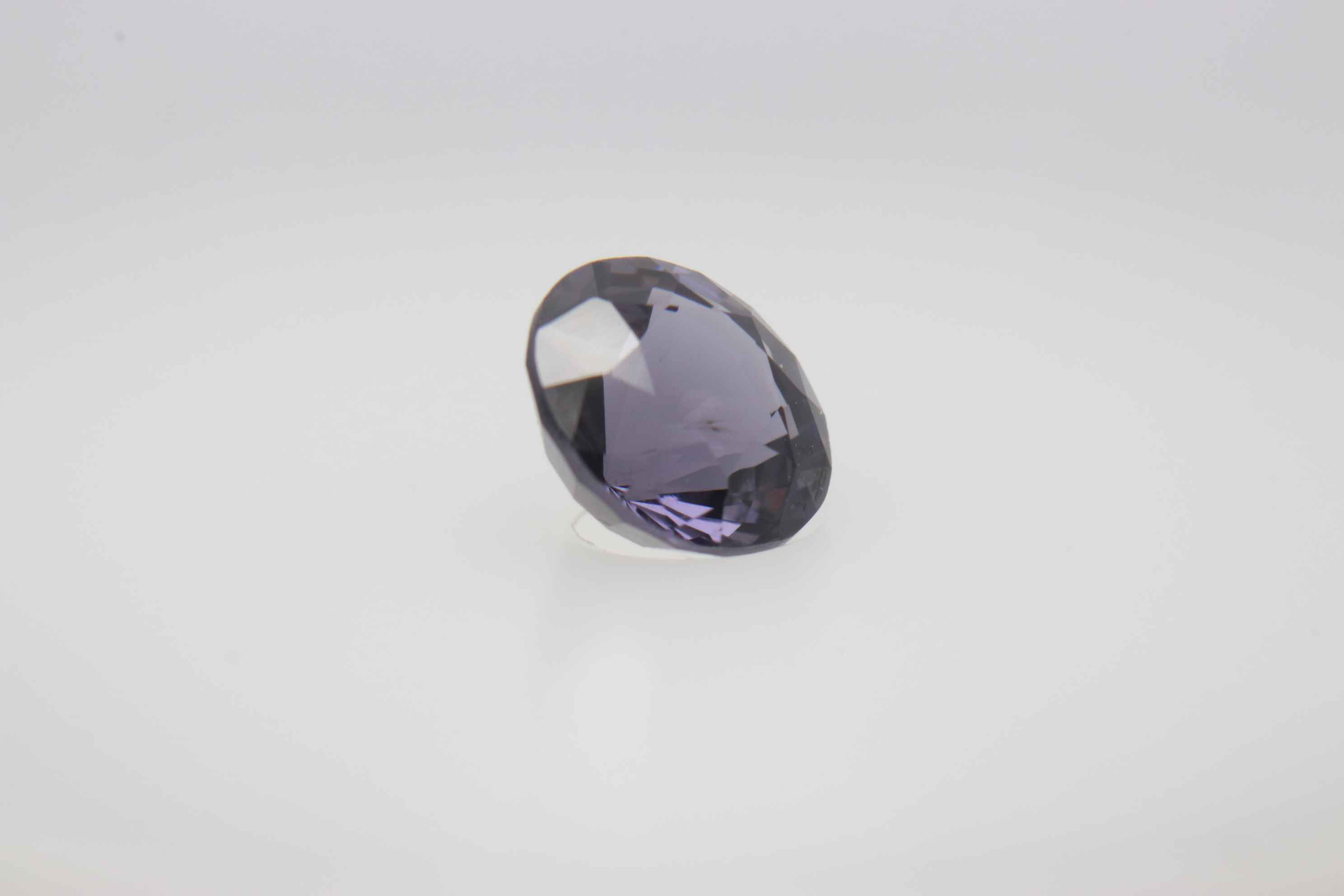 0.8ct Purple Spinel VVS Oval Shape (5.5x3.5x0 mm) Unheated gemstone from Sri Lanka