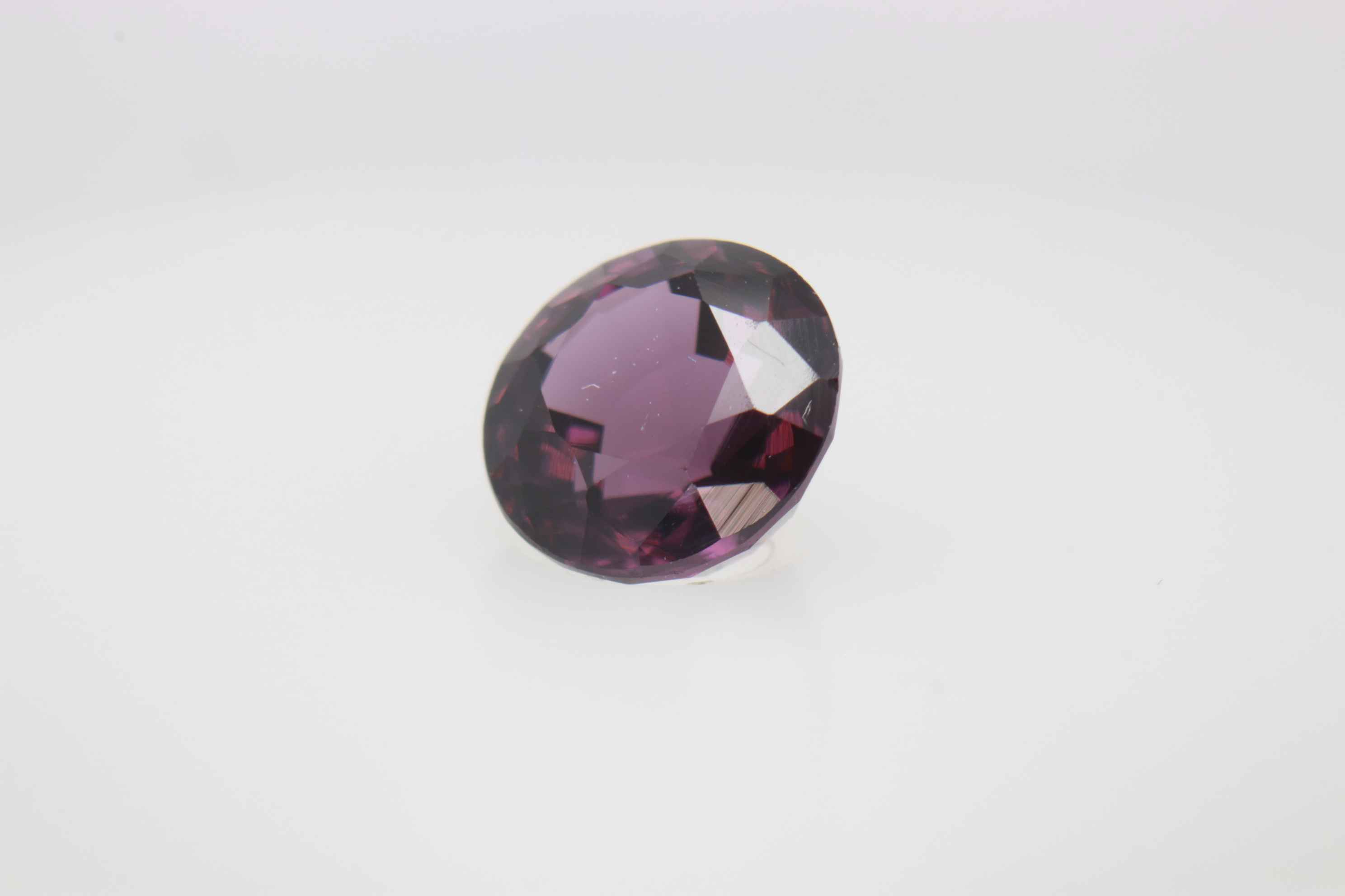 1ct Purple Spinel VVS Round Shape (5.9x3.5x0 mm) Unheated gemstone from Sri Lanka