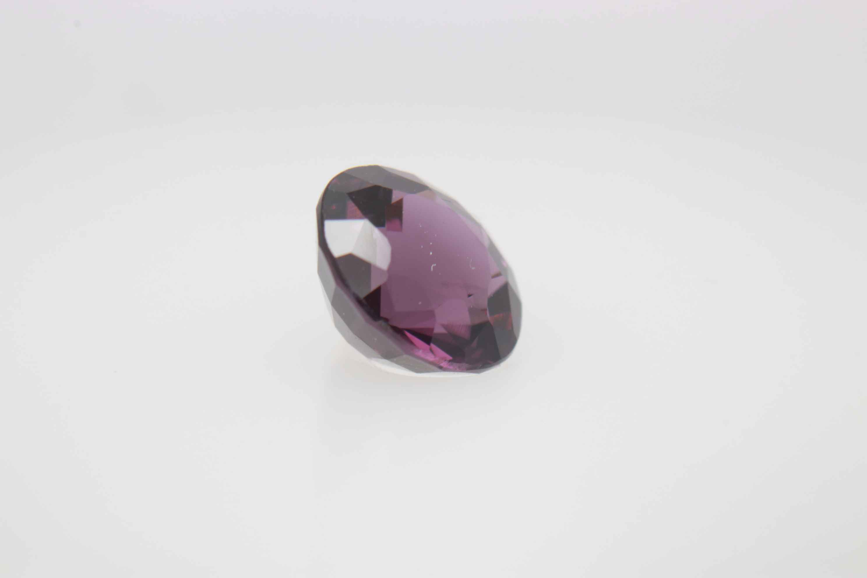 1ct Purple Spinel VVS Round Shape (5.9x3.5x0 mm) Unheated gemstone from Sri Lanka