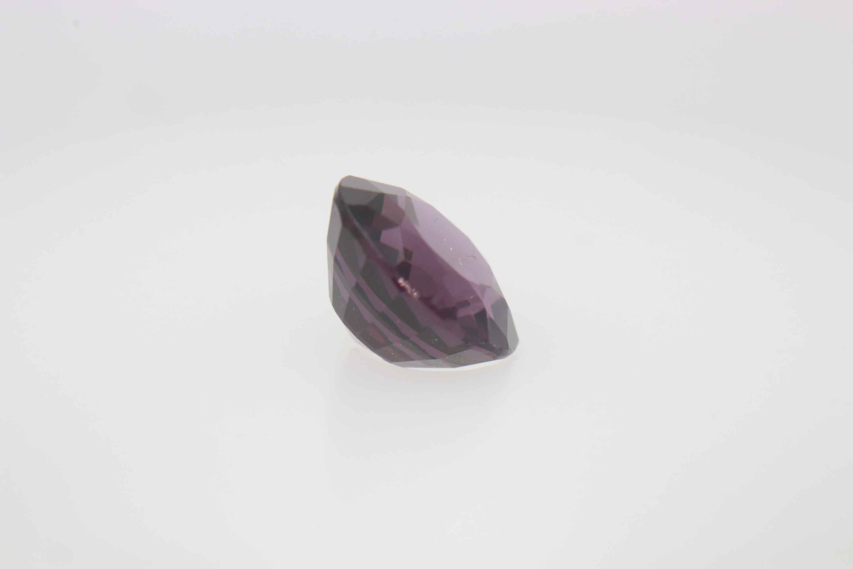 1ct Purple Spinel VVS Round Shape (5.9x3.5x0 mm) Unheated gemstone from Sri Lanka