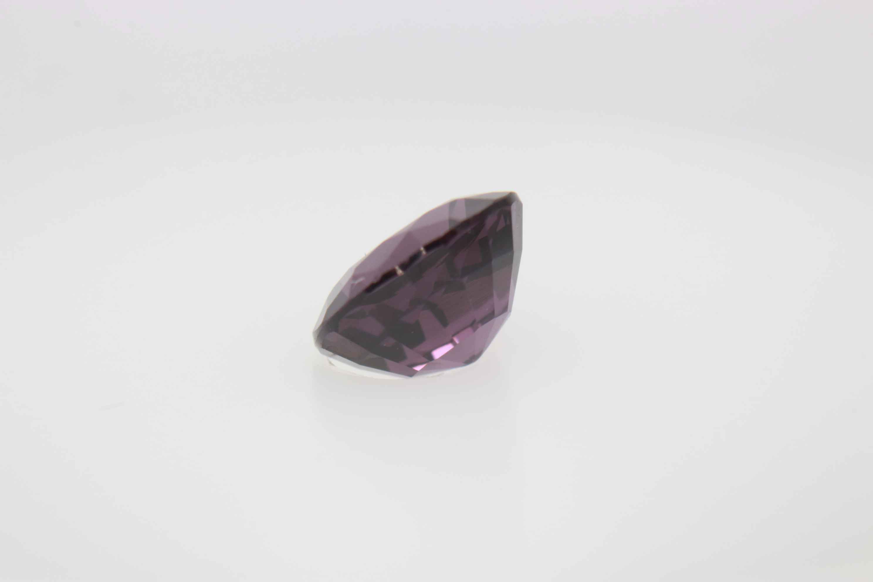 1ct Purple Spinel VVS Round Shape (5.9x3.5x0 mm) Unheated gemstone from Sri Lanka