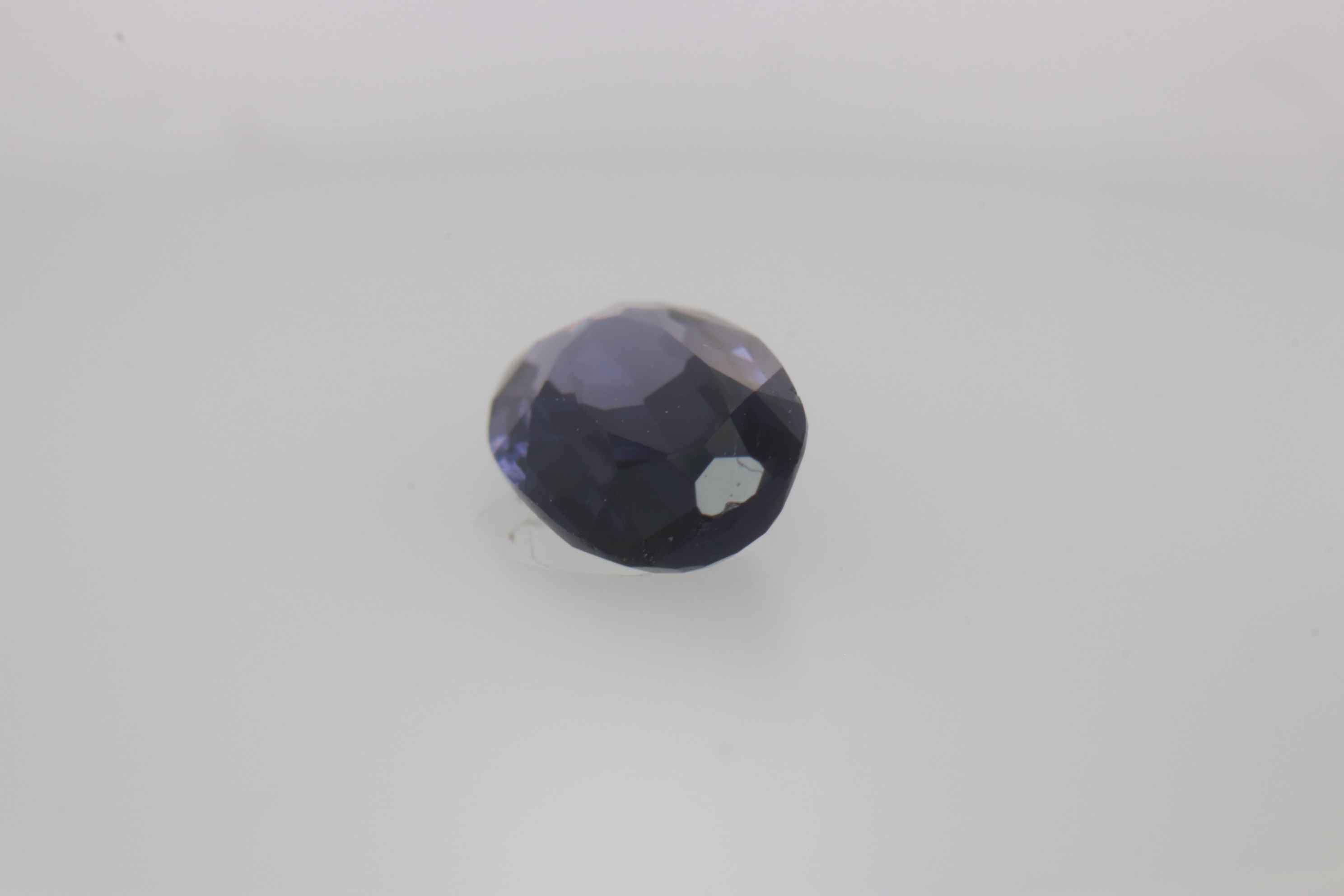 0.9ct Black Spinel VVS Oval Shape (8.1x4.7x2.4 mm) Unheated gemstone from Sri Lanka