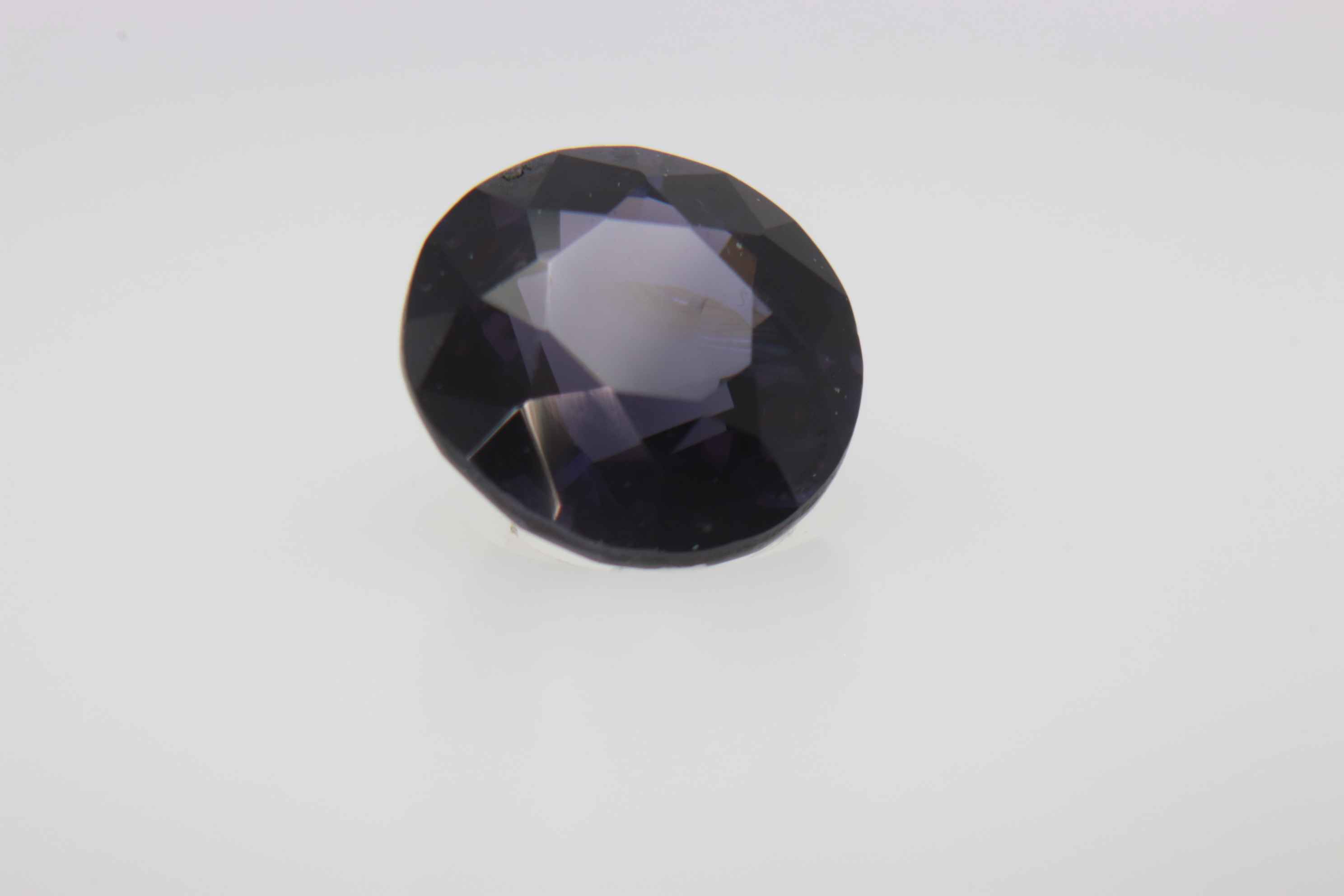 0.8ct Purple Spinel Vs Round Shape (0x5.9x3.6 mm) Unheated gemstone from Sri Lanka