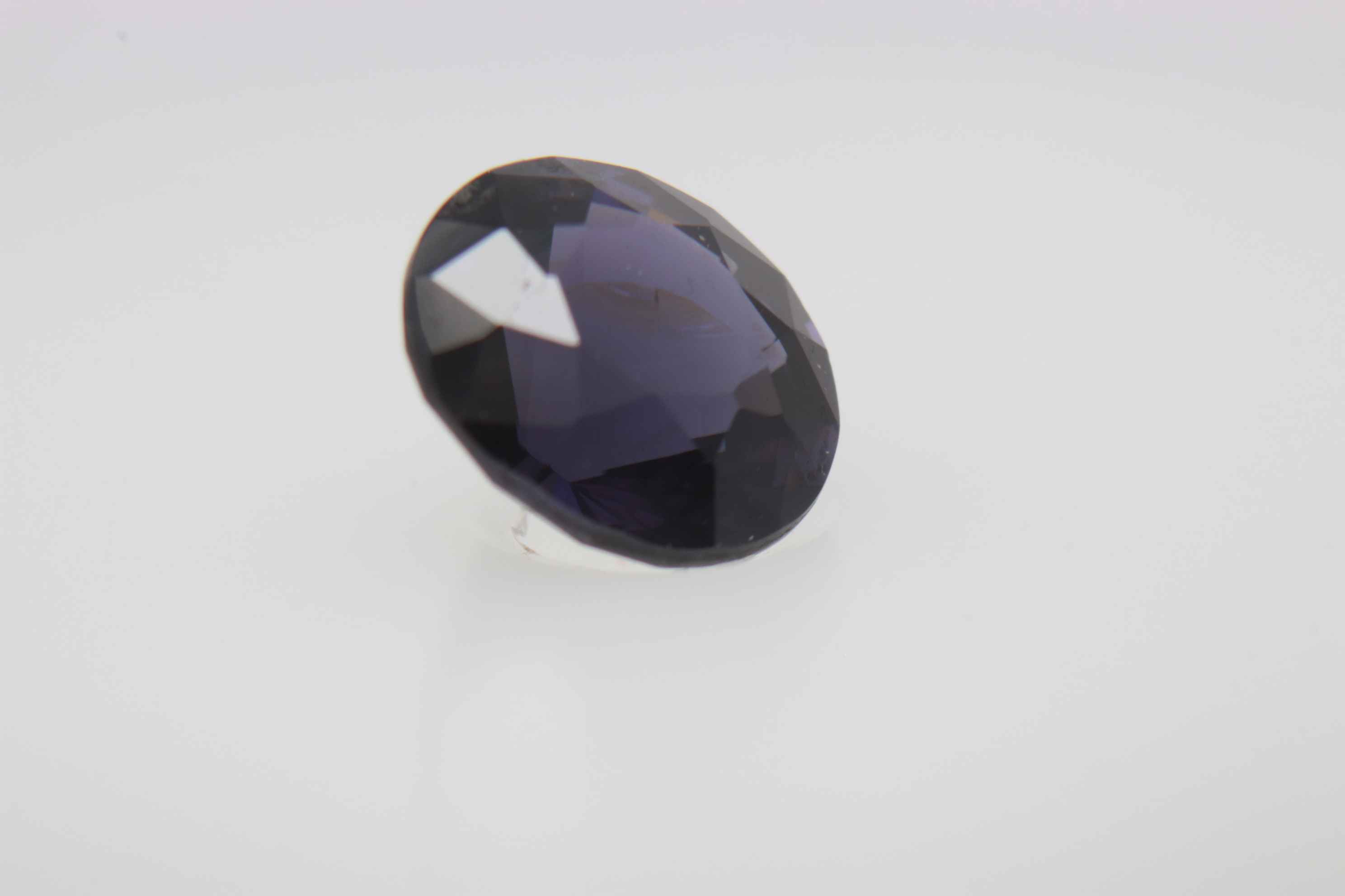 0.8ct Purple Spinel Vs Round Shape (0x5.9x3.6 mm) Unheated gemstone from Sri Lanka