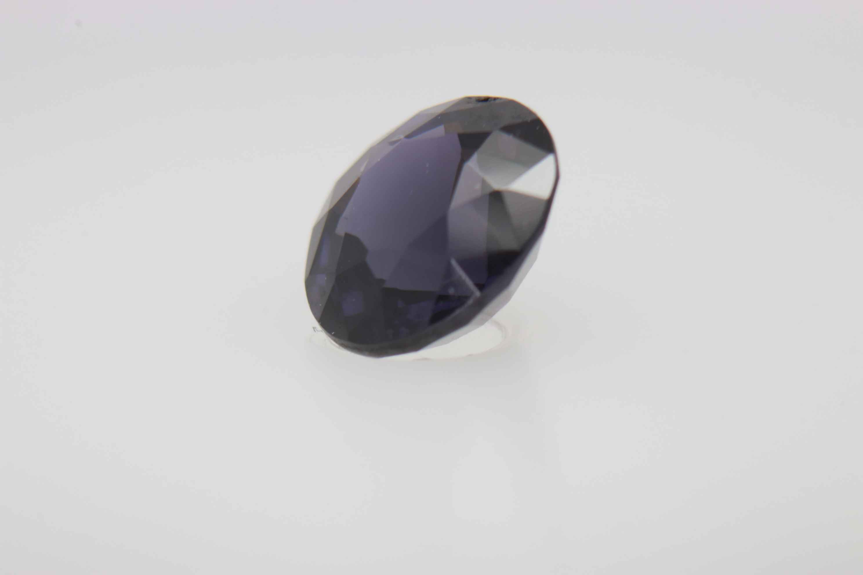 0.8ct Purple Spinel Vs Round Shape (0x5.9x3.6 mm) Unheated gemstone from Sri Lanka