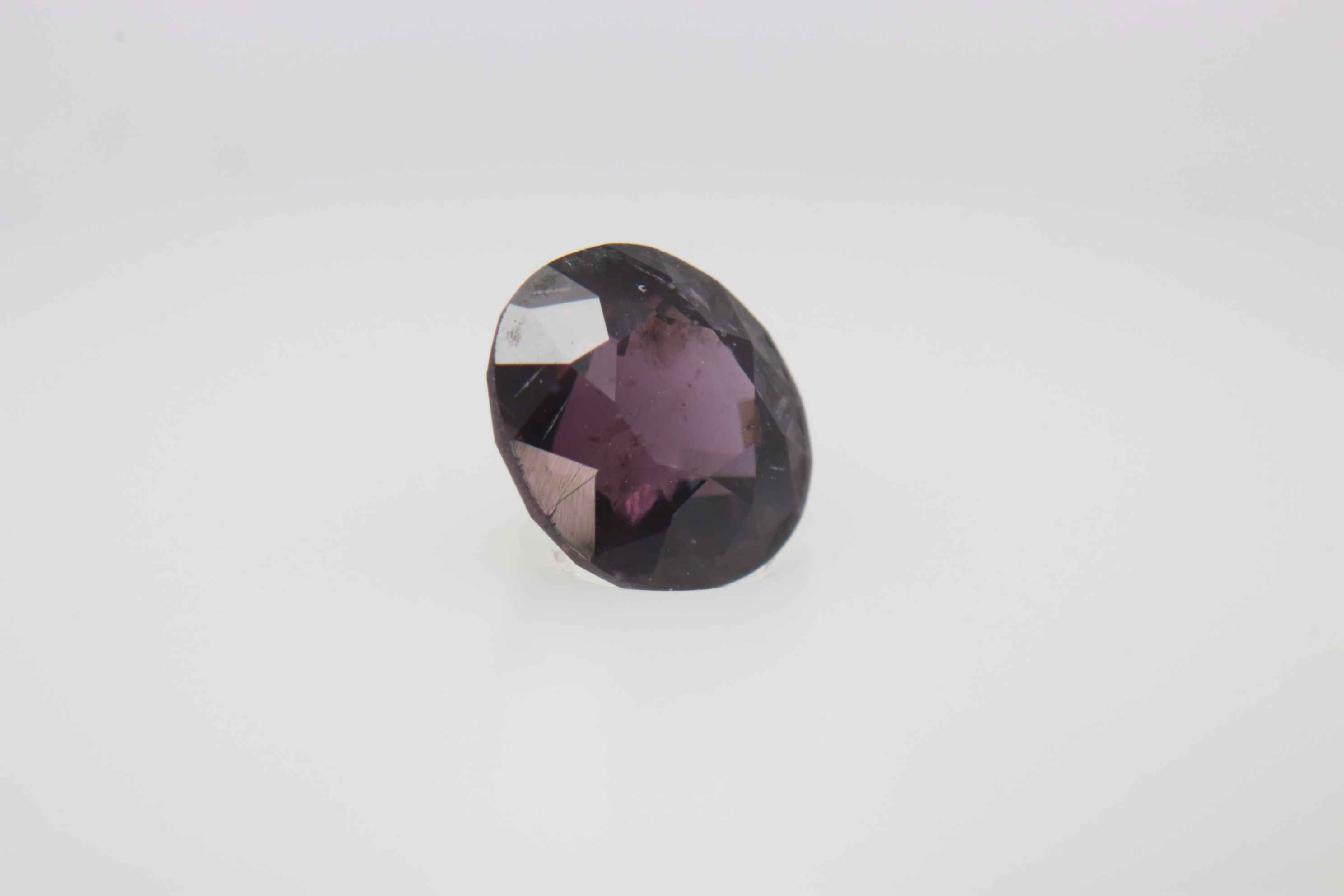 0.8ct Purple Spinel Vs Round Shape (0x5.4x3.8 mm) Unheated gemstone from Sri Lanka