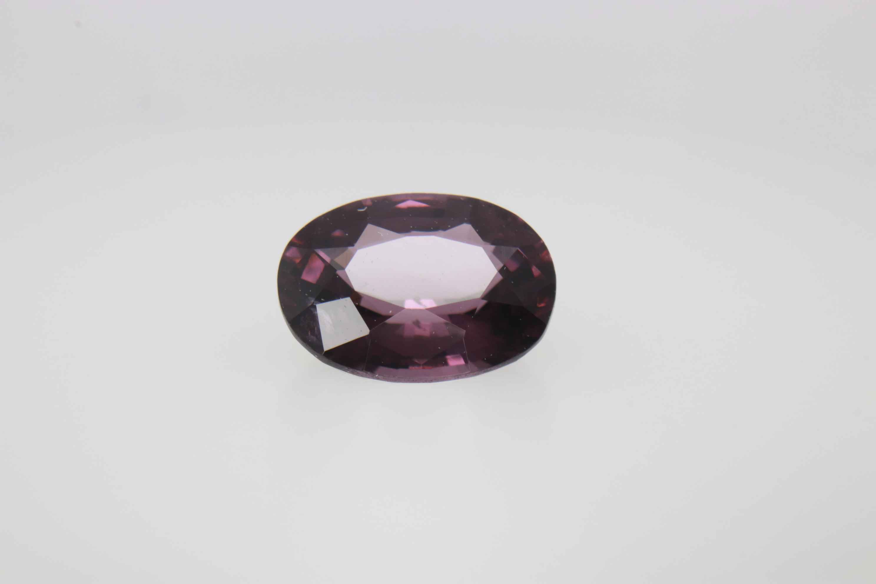0.7ct Medium Purple Spinel Vs1 Oval Shape (6.7x5.1x3.2 mm) Unheated gemstone from Sri Lanka