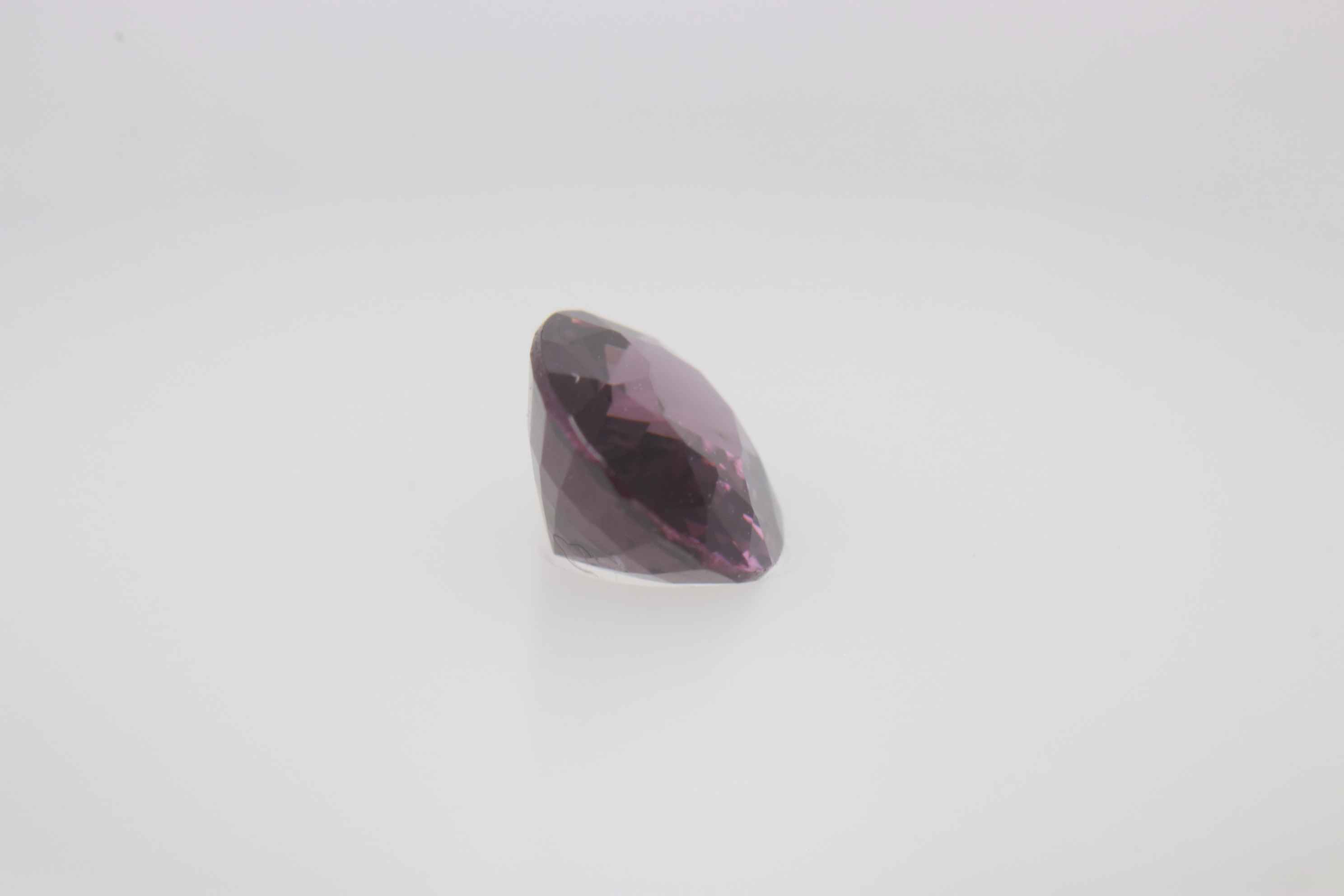 0.7ct Medium Purple Spinel Vs1 Oval Shape (6.7x5.1x3.2 mm) Unheated gemstone from Sri Lanka
