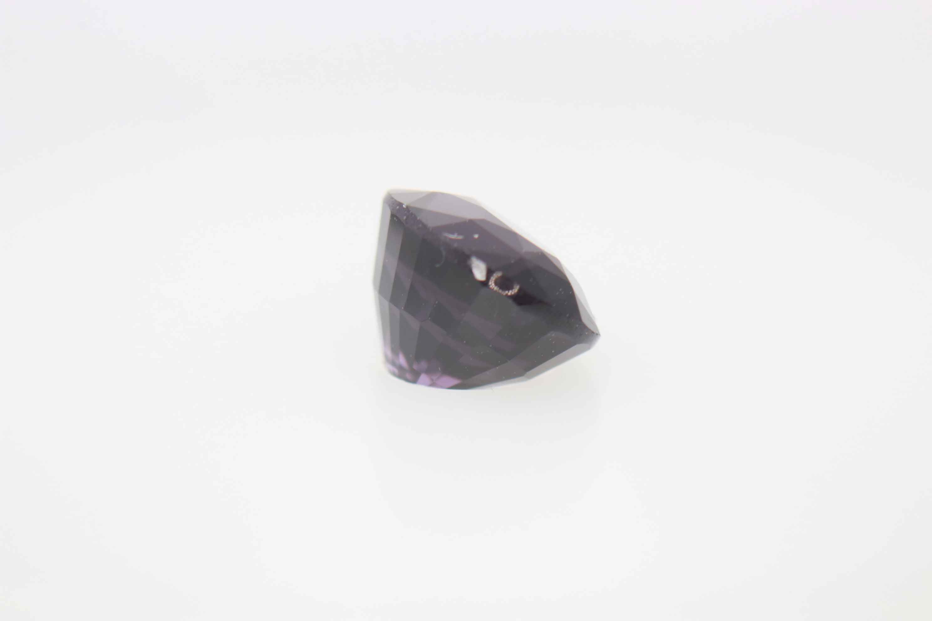 1.2ct Purple Spinel VVS Oval Shape (6.7x5.3x4.6 mm) Unheated gemstone from Sri Lanka