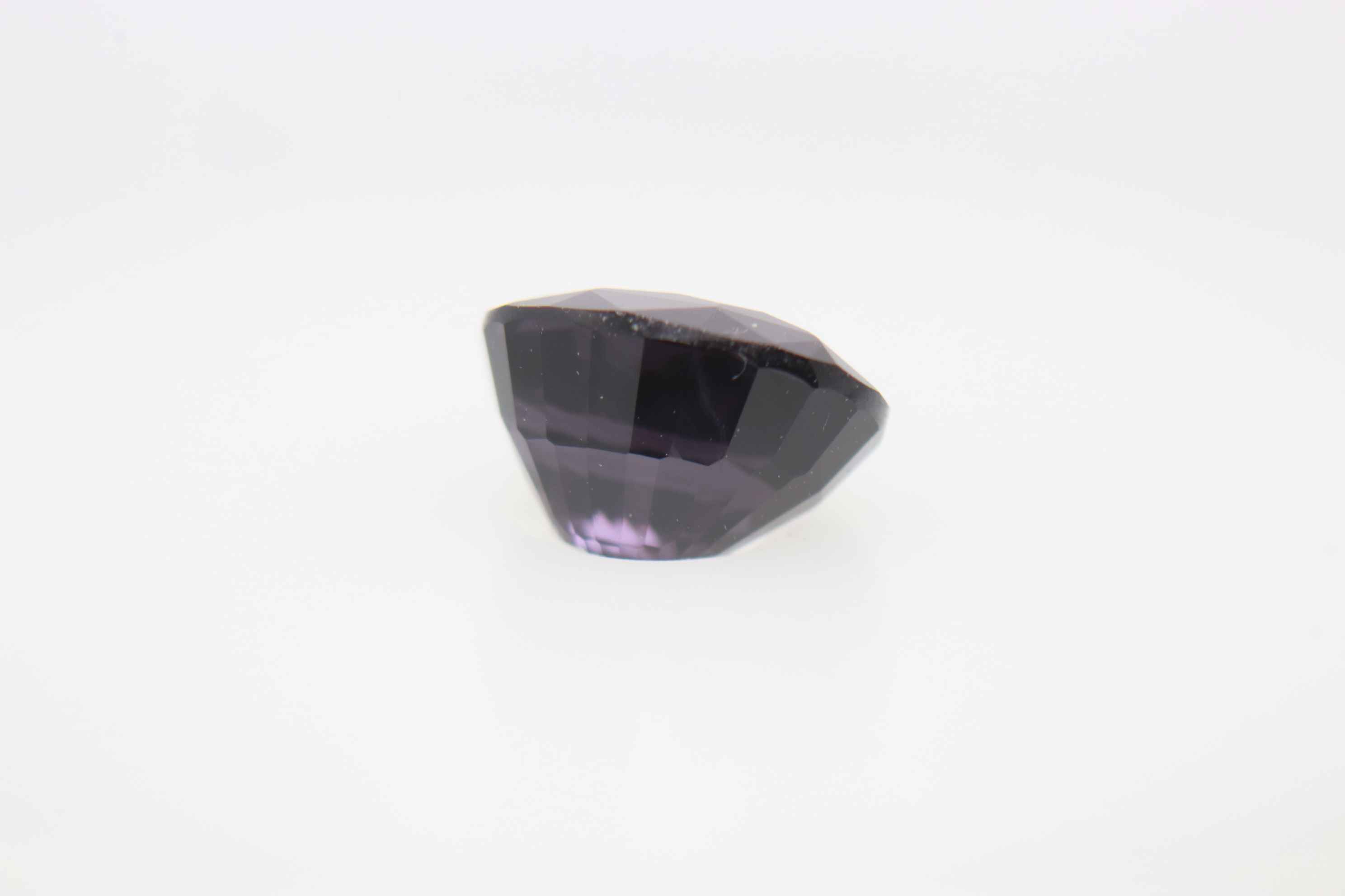 1.2ct Purple Spinel VVS Oval Shape (6.7x5.3x4.6 mm) Unheated gemstone from Sri Lanka