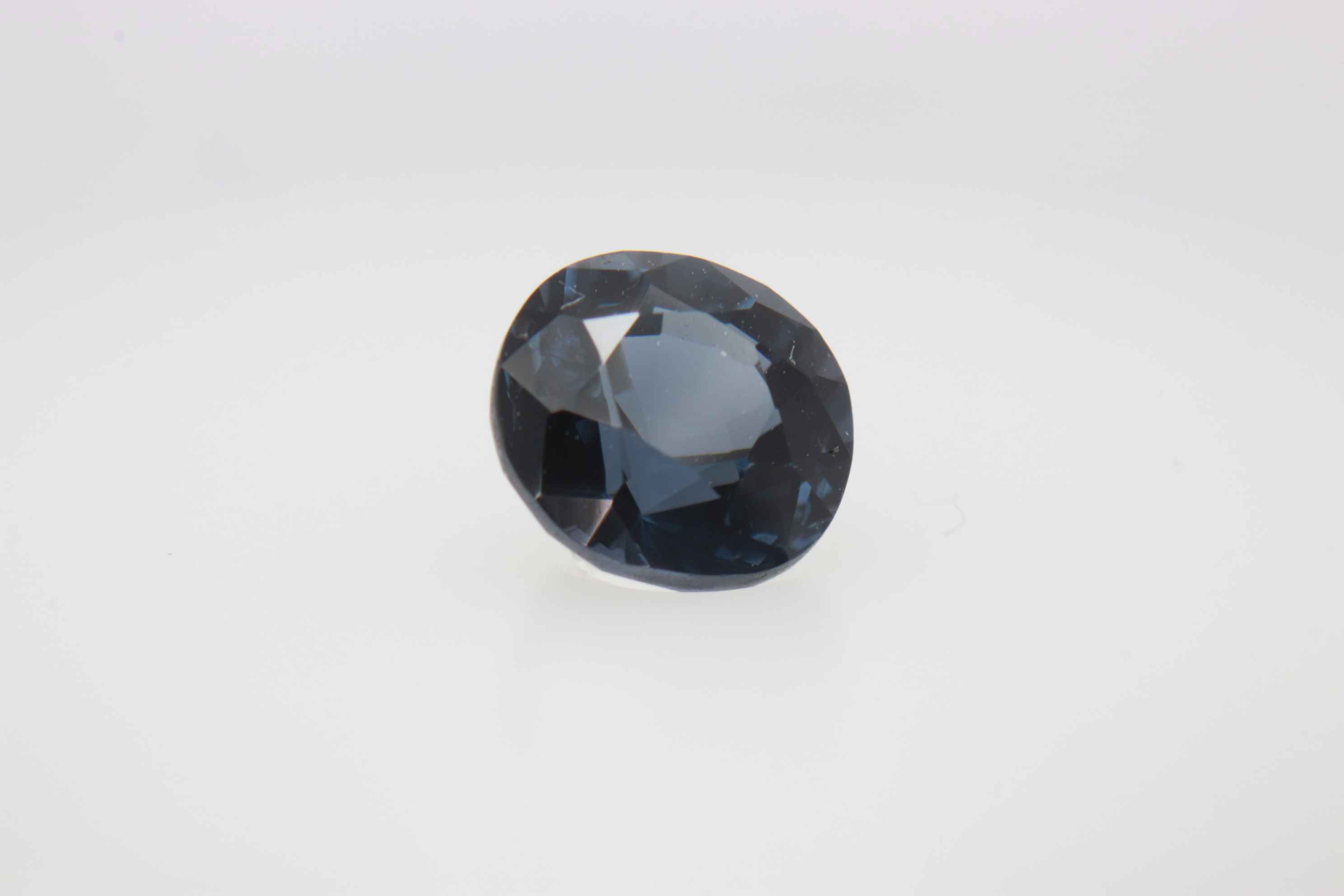 1.1ct Cobolt Spinel VVS Round Shape (0x5.9x4.1 mm) Unheated gemstone from Sri Lanka