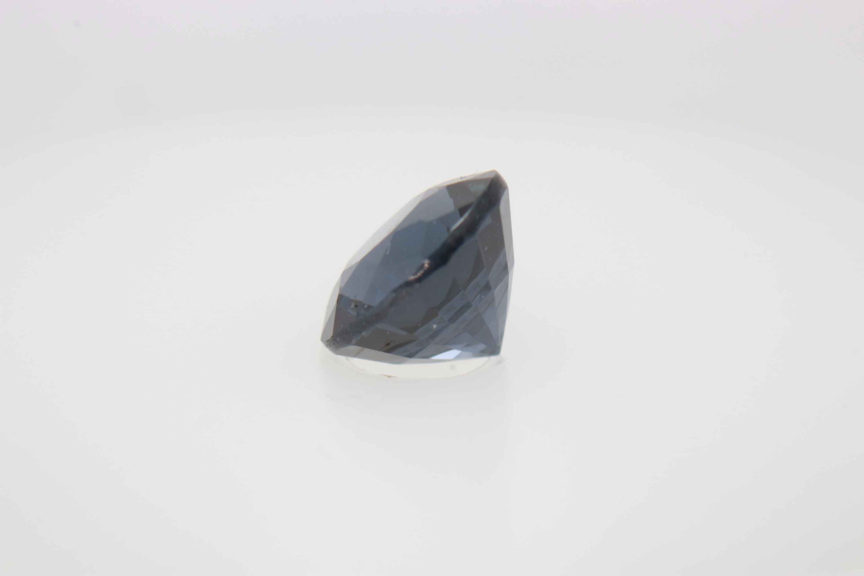 1.1ct Cobolt Spinel VVS Round Shape (0x5.9x4.1 mm) Unheated gemstone from Sri Lanka