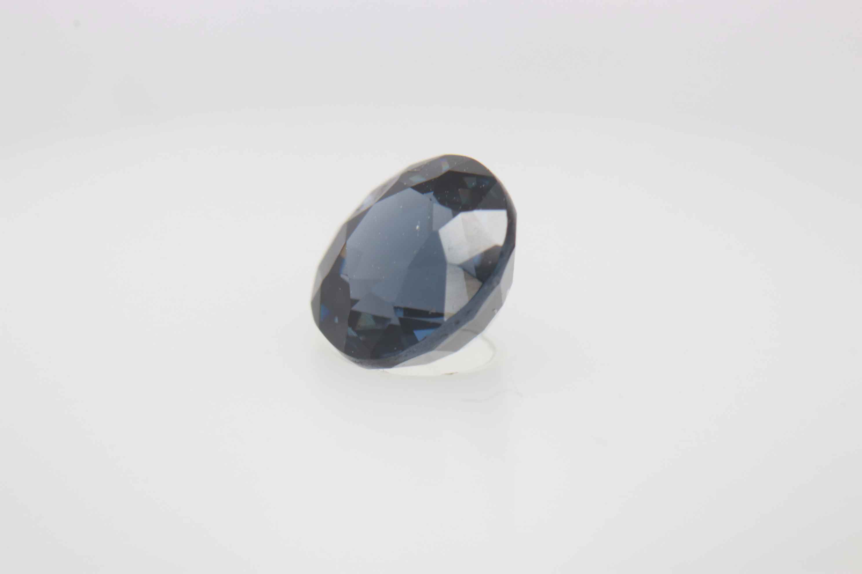 1.1ct Cobolt Spinel VVS Round Shape (0x5.9x4.1 mm) Unheated gemstone from Sri Lanka