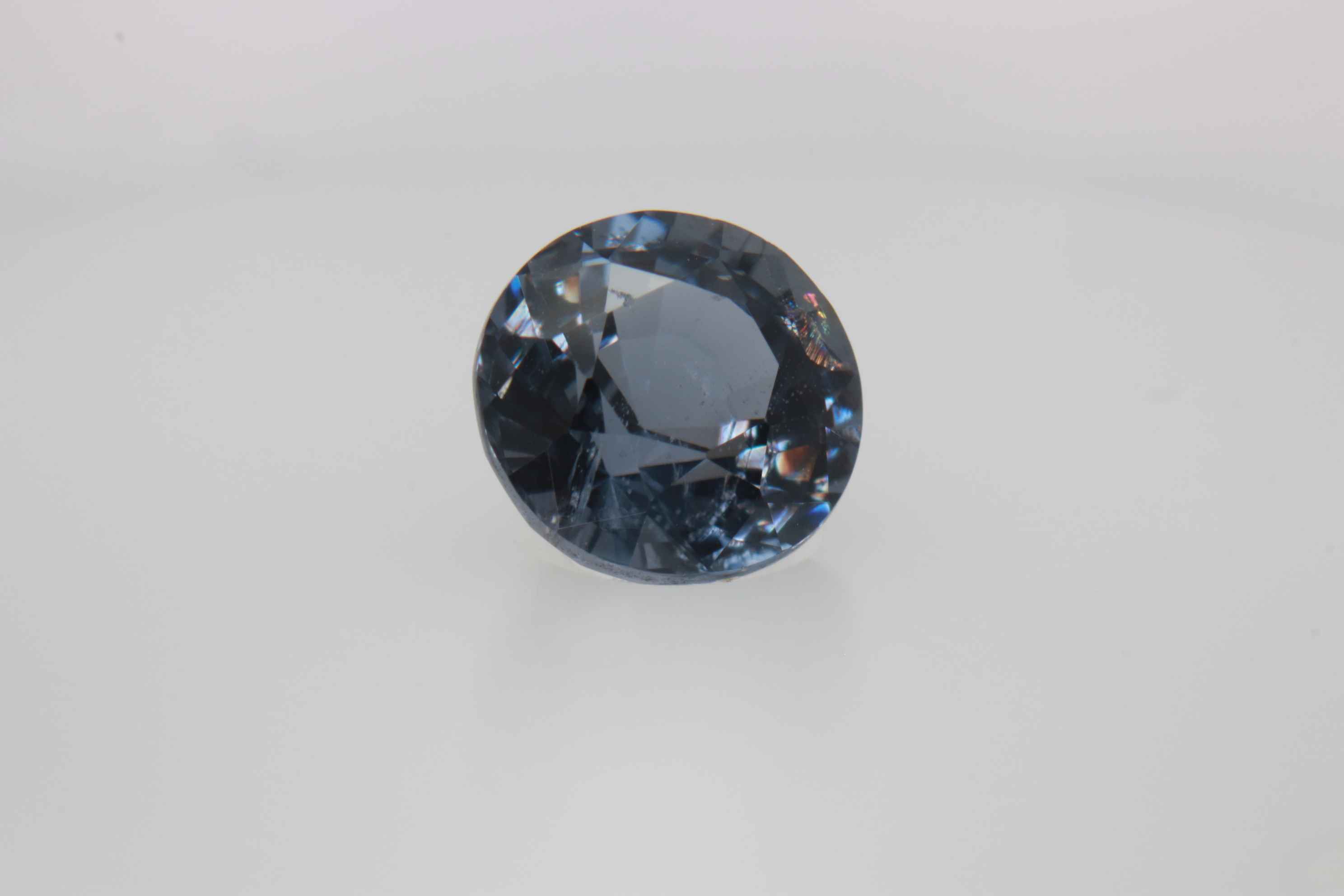 1.1ct Cobolt Spinel Vs1 Round Shape (0x6.1x4.5 mm) Unheated gemstone from Sri Lanka