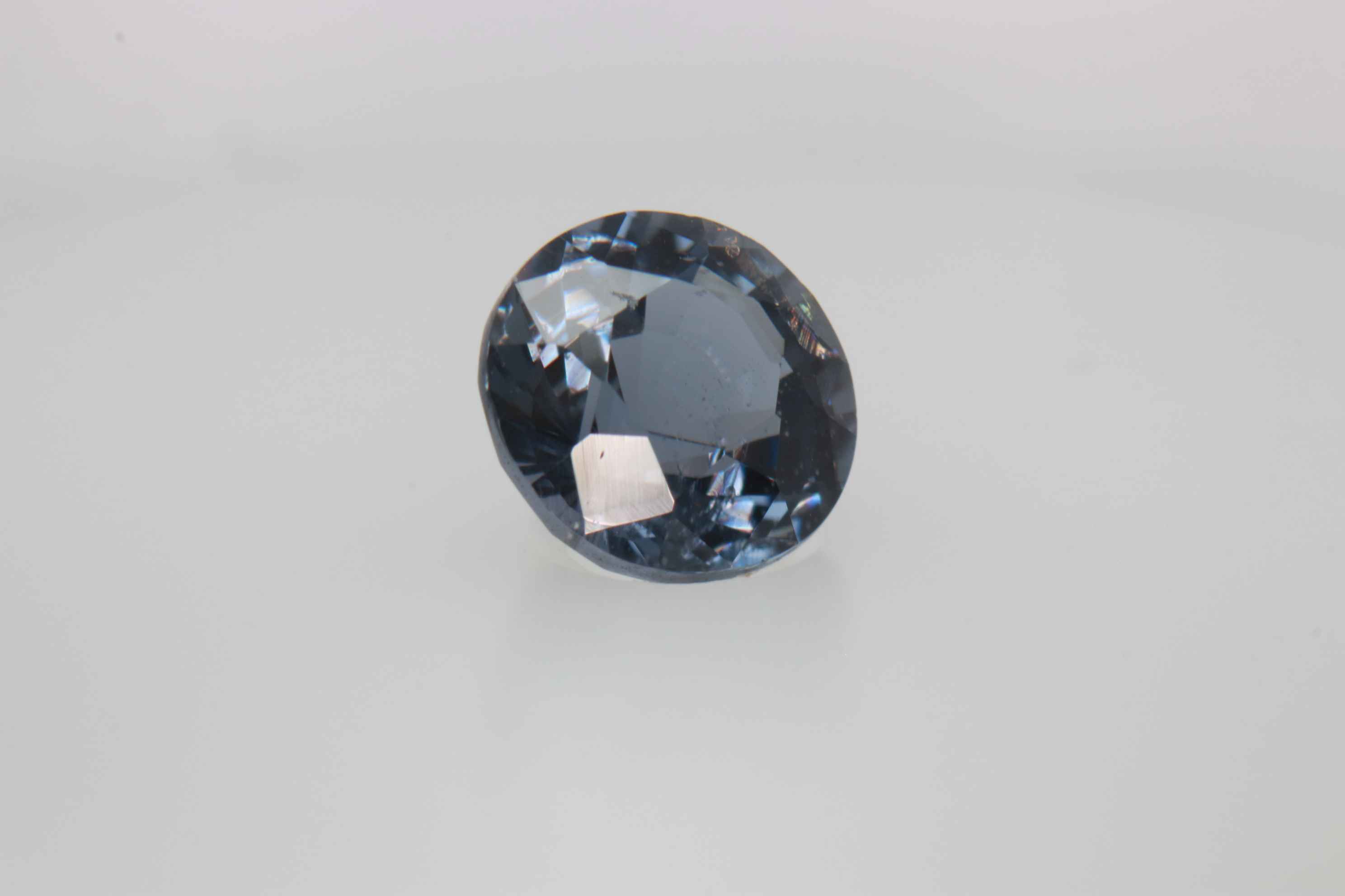 1.1ct Cobolt Spinel Vs1 Round Shape (0x6.1x4.5 mm) Unheated gemstone from Sri Lanka