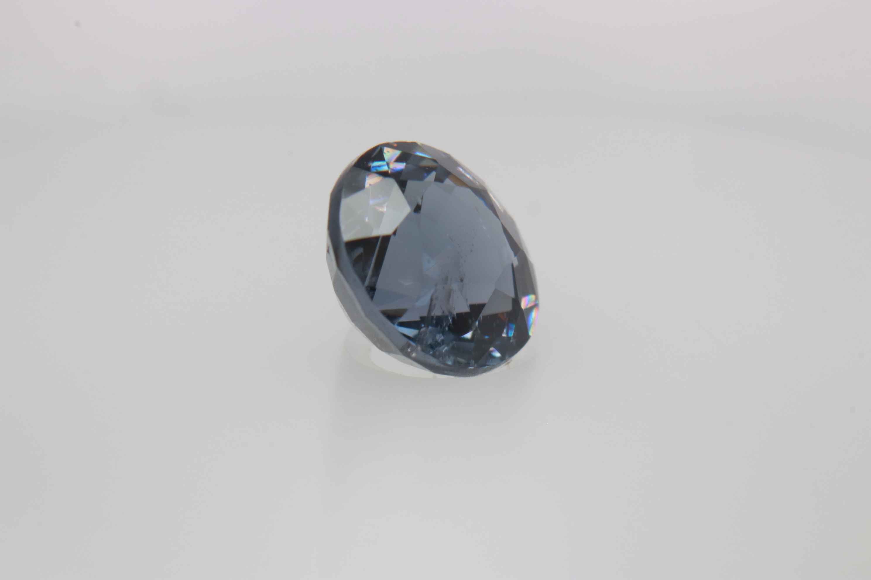 1.1ct Cobolt Spinel Vs1 Round Shape (0x6.1x4.5 mm) Unheated gemstone from Sri Lanka