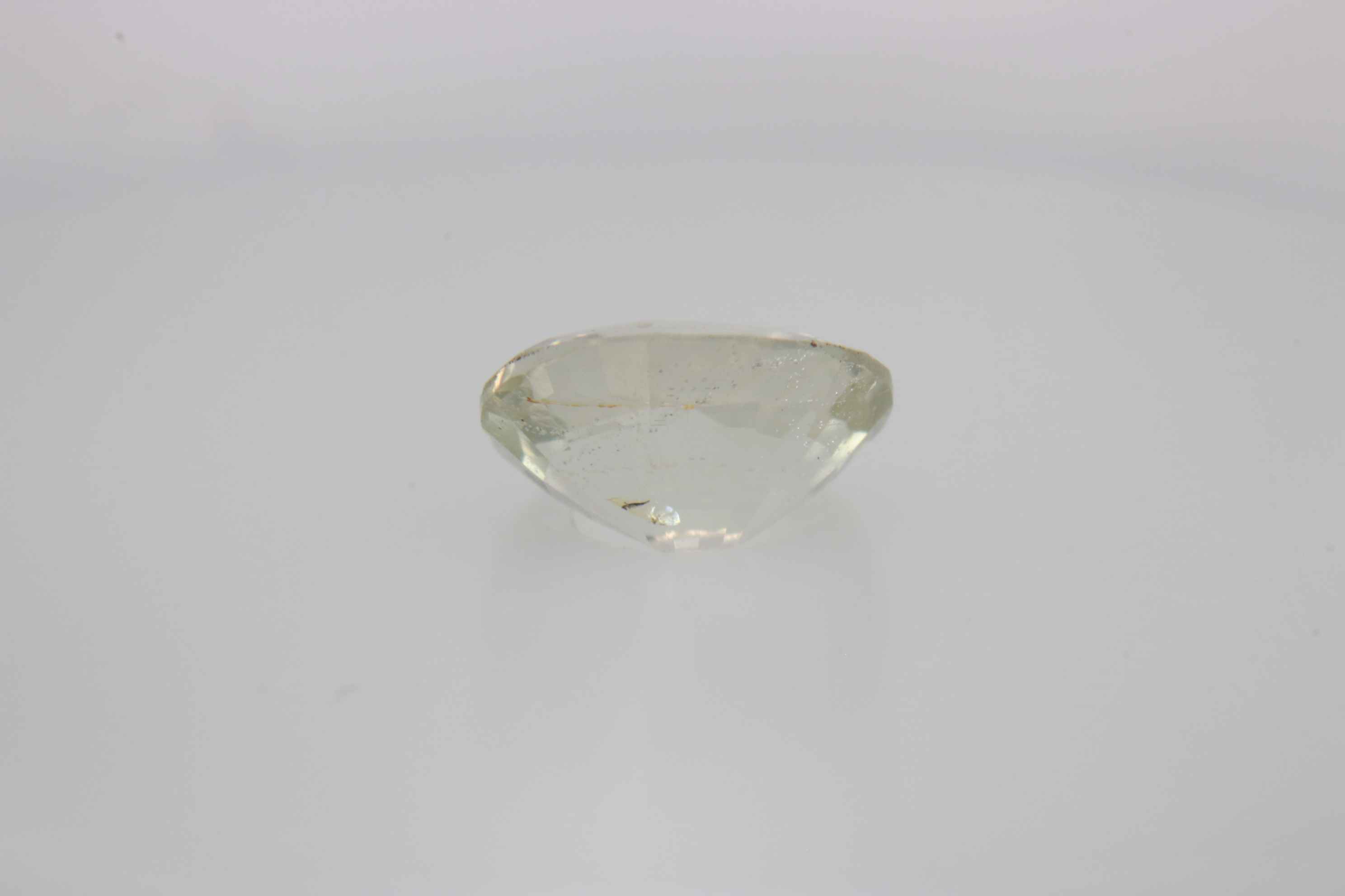 0.85ct Floral White Spinel Vs1 Oval Shape (6.5x5.4x3.5 mm) Unheated gemstone from Sri Lanka