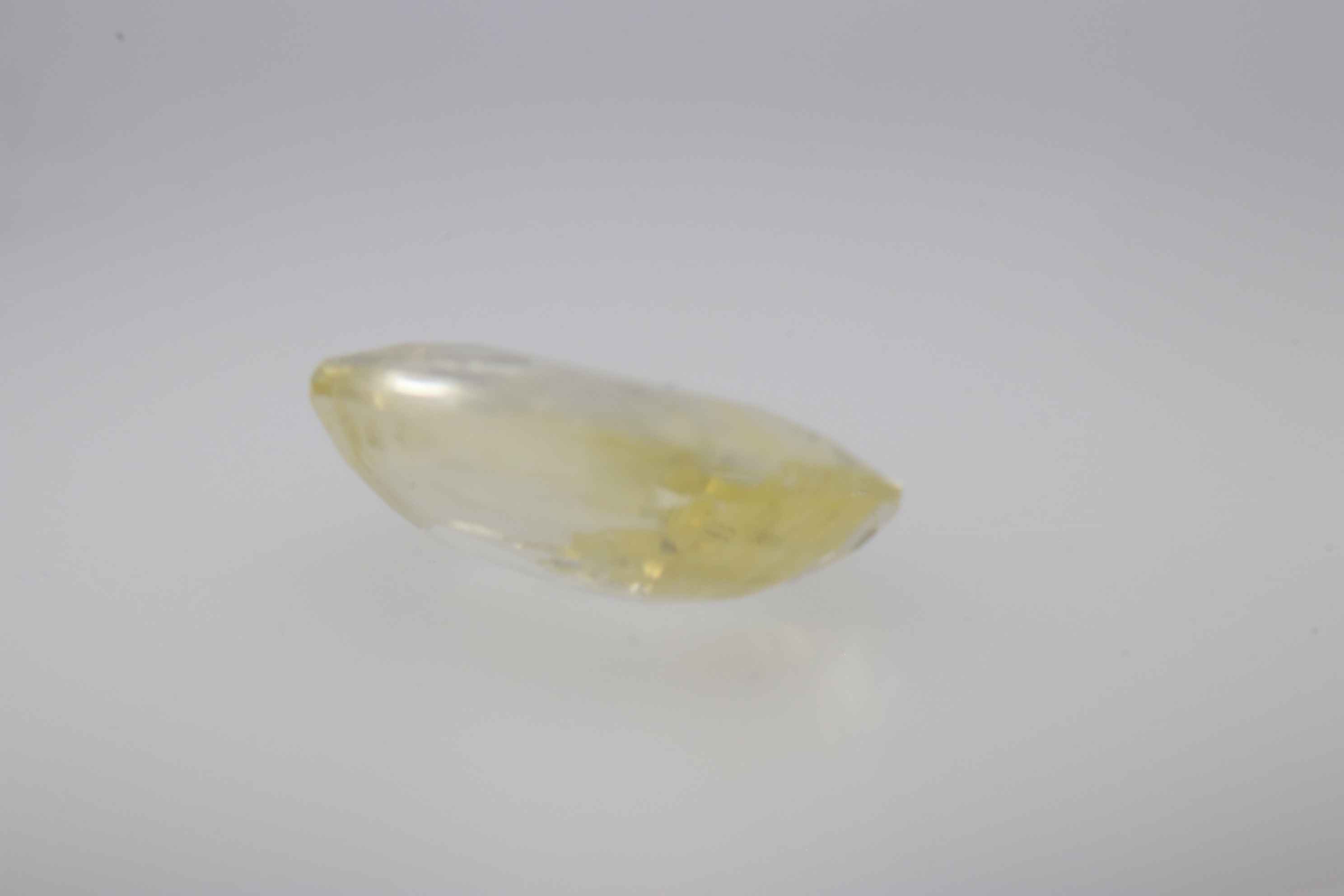 2ct Yellow Sapphire VVS1 Fancy Cushion Shape (8.7x6.4x3.2 mm) Unheated gemstone from Sri Lanka