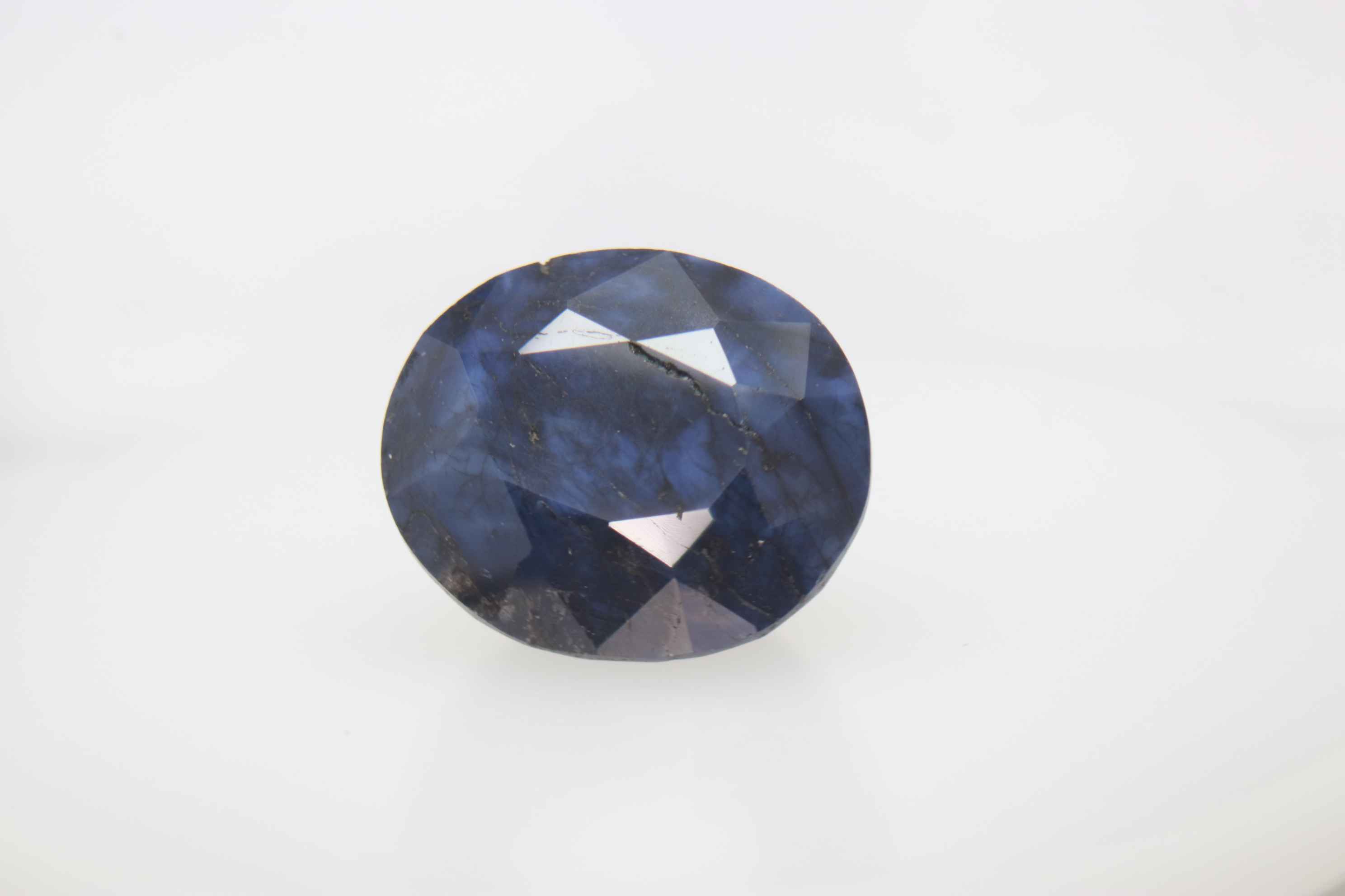 6.5ct Blue Sapphire VVS Oval Shape (11x9.6x7 mm) Heated gemstone from Sri Lanka