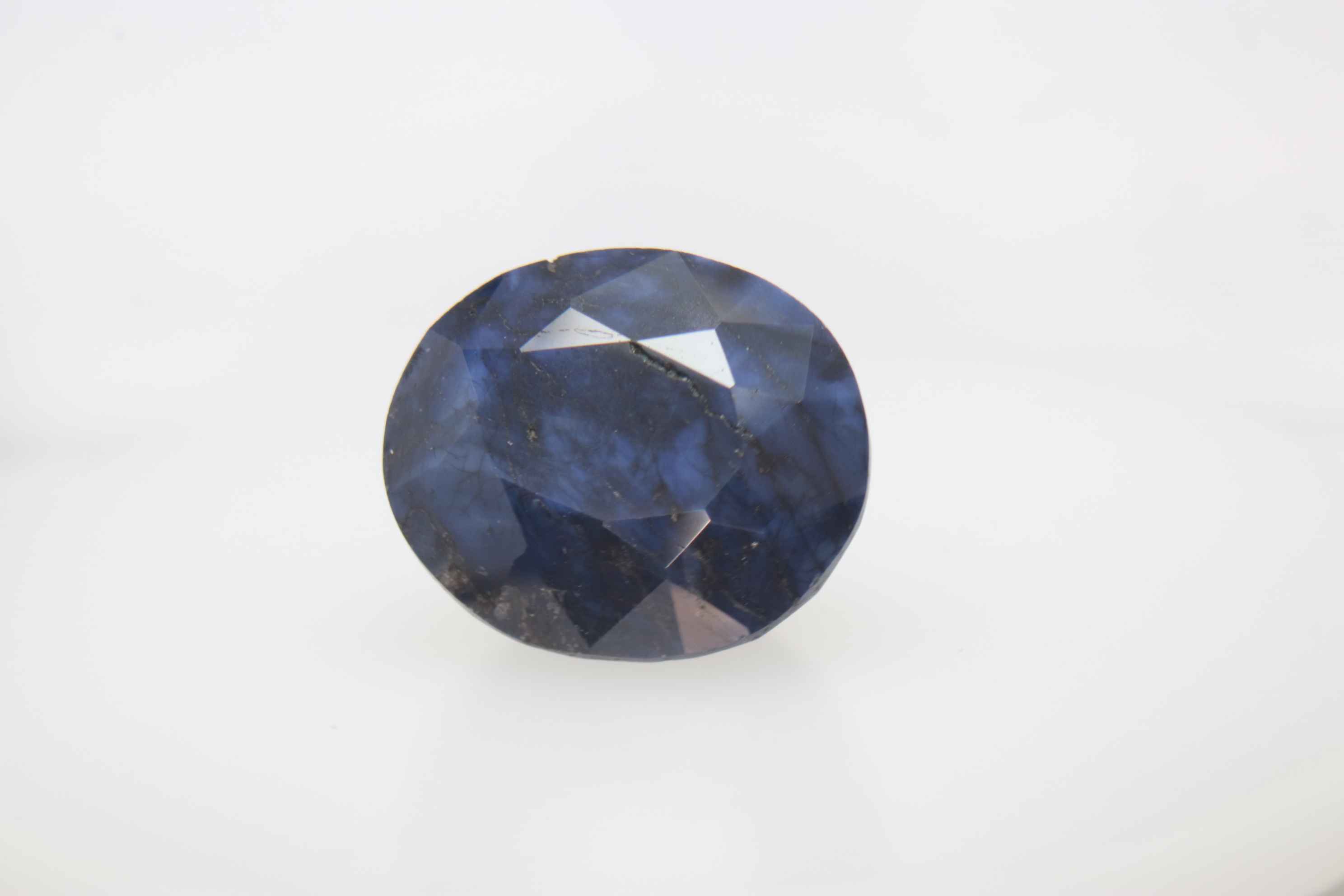 6.5ct Blue Sapphire VVS Oval Shape (11x9.6x7 mm) Heated gemstone from Sri Lanka