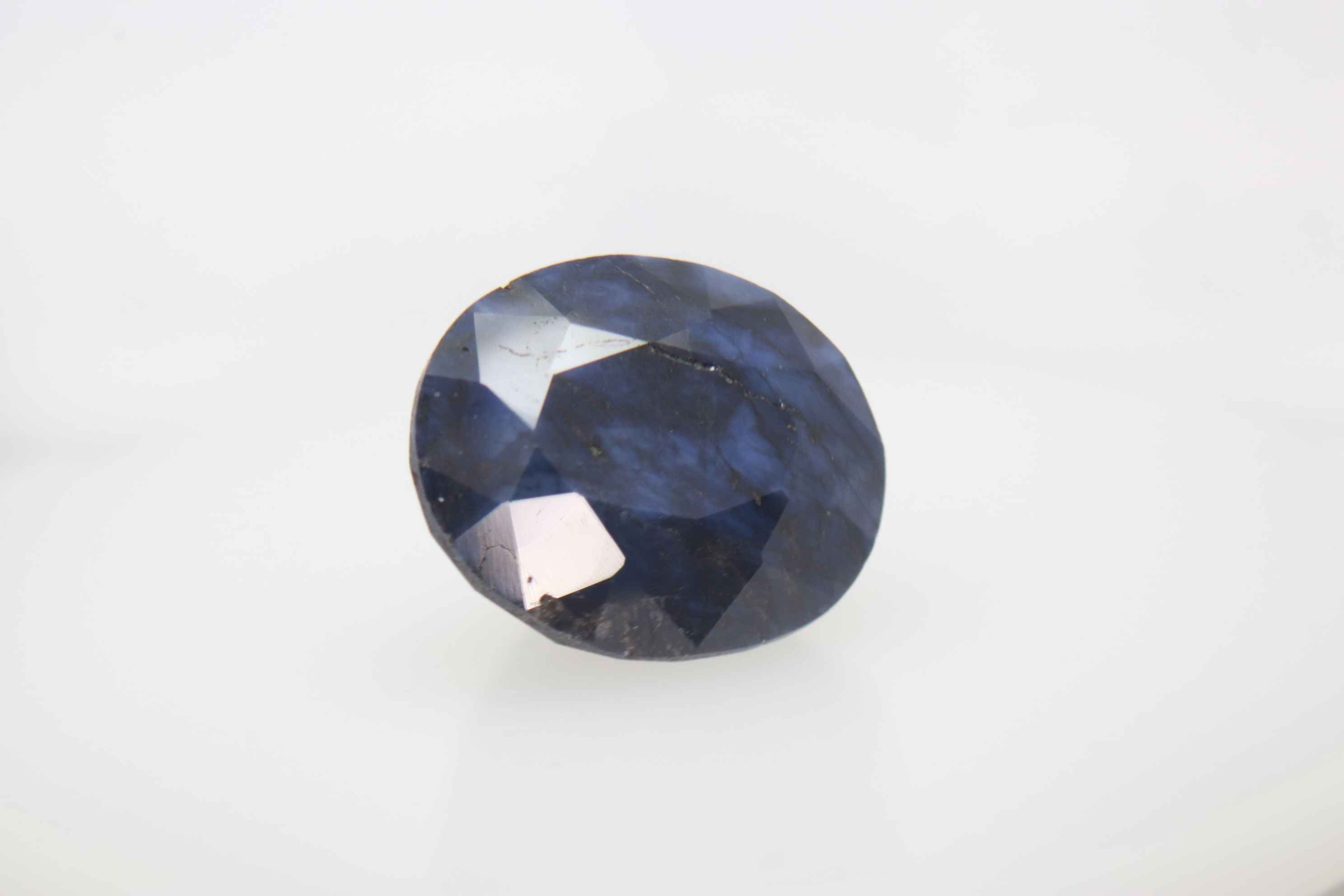 6.5ct Blue Sapphire VVS Oval Shape (11x9.6x7 mm) Heated gemstone from Sri Lanka