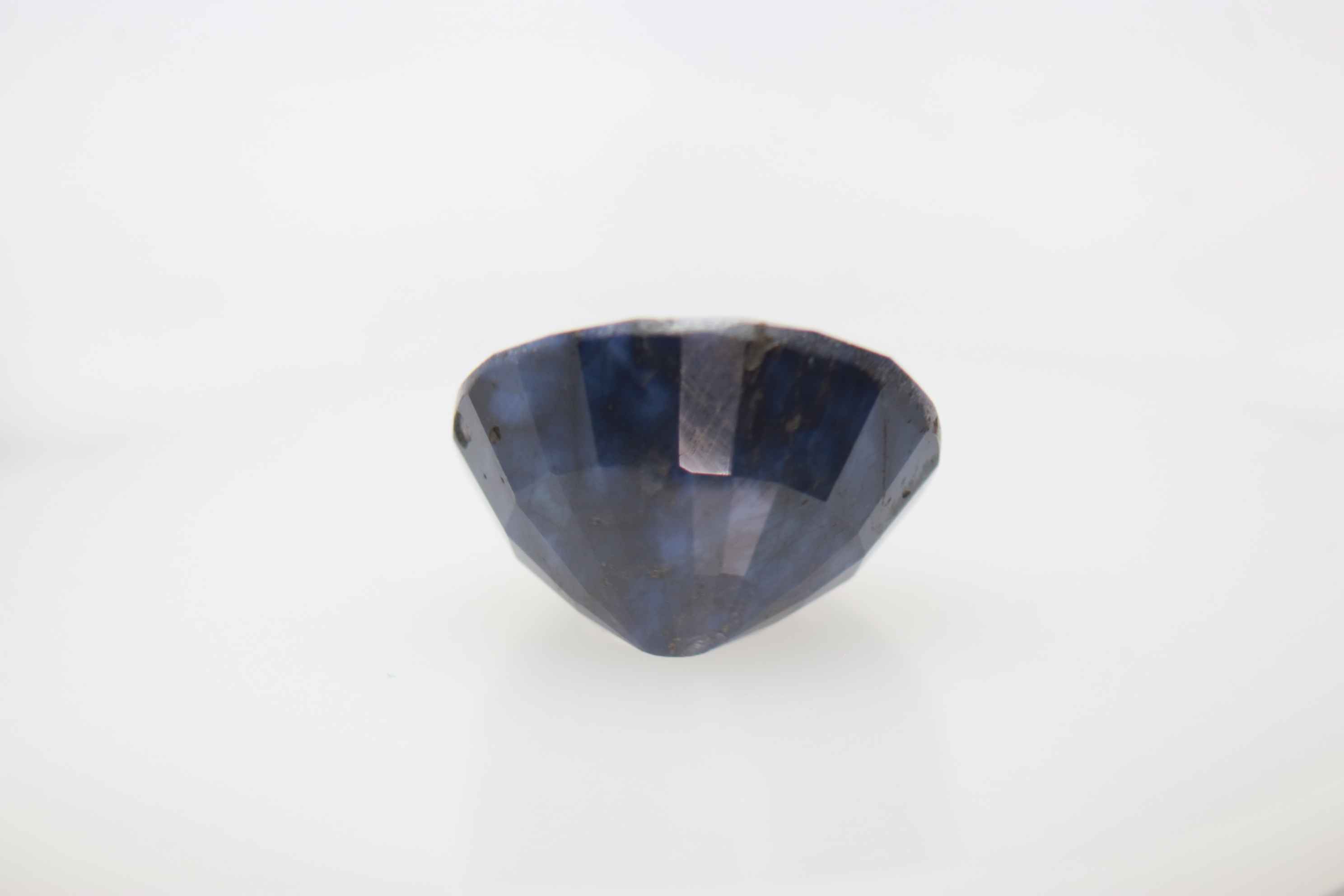 6.5ct Blue Sapphire VVS Oval Shape (11x9.6x7 mm) Heated gemstone from Sri Lanka
