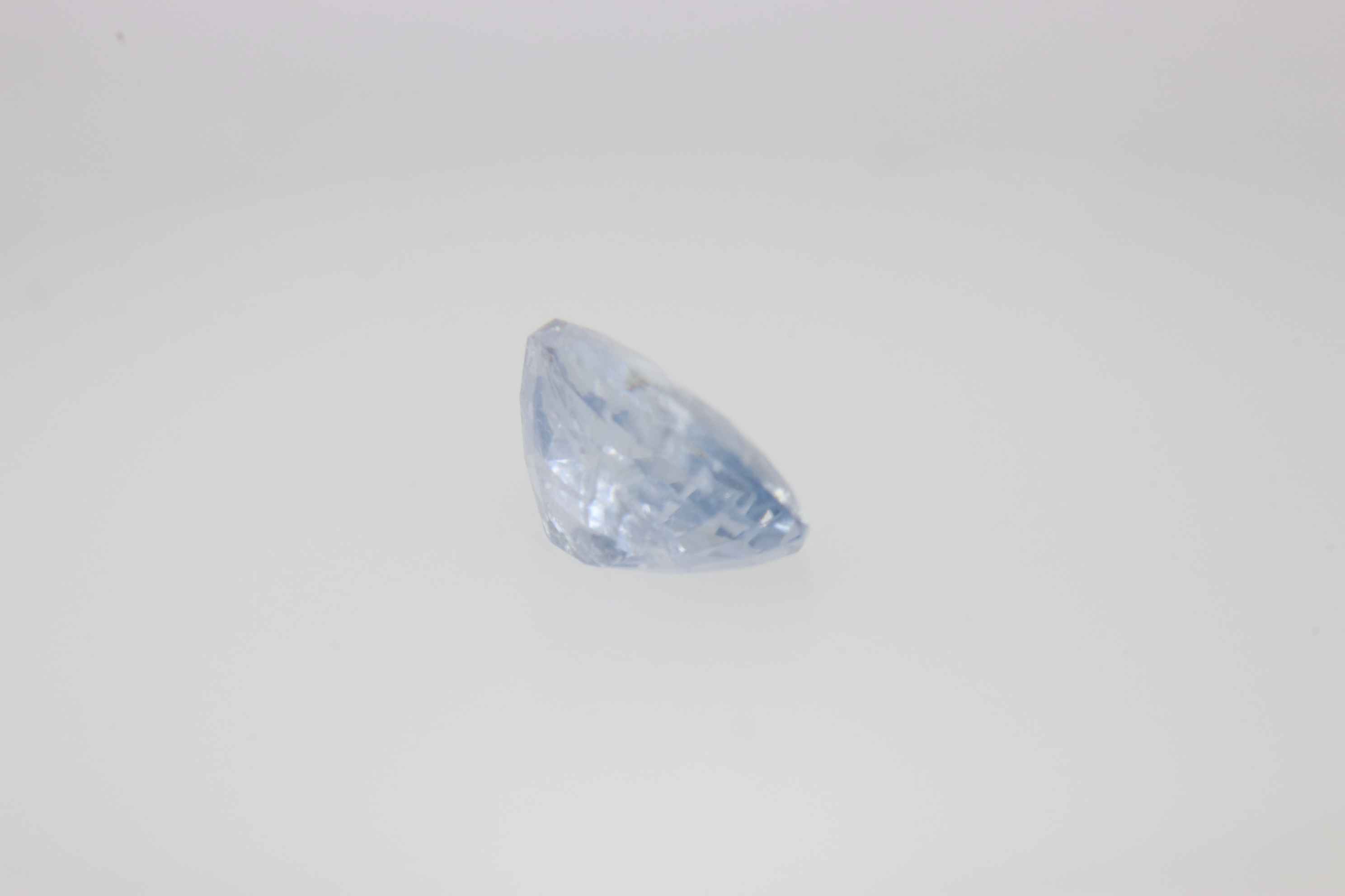 0.8ct Alice Blue Sapphire VVS Oval Shape (5.8x4.3x3 mm) Unheated gemstone from Sri Lanka