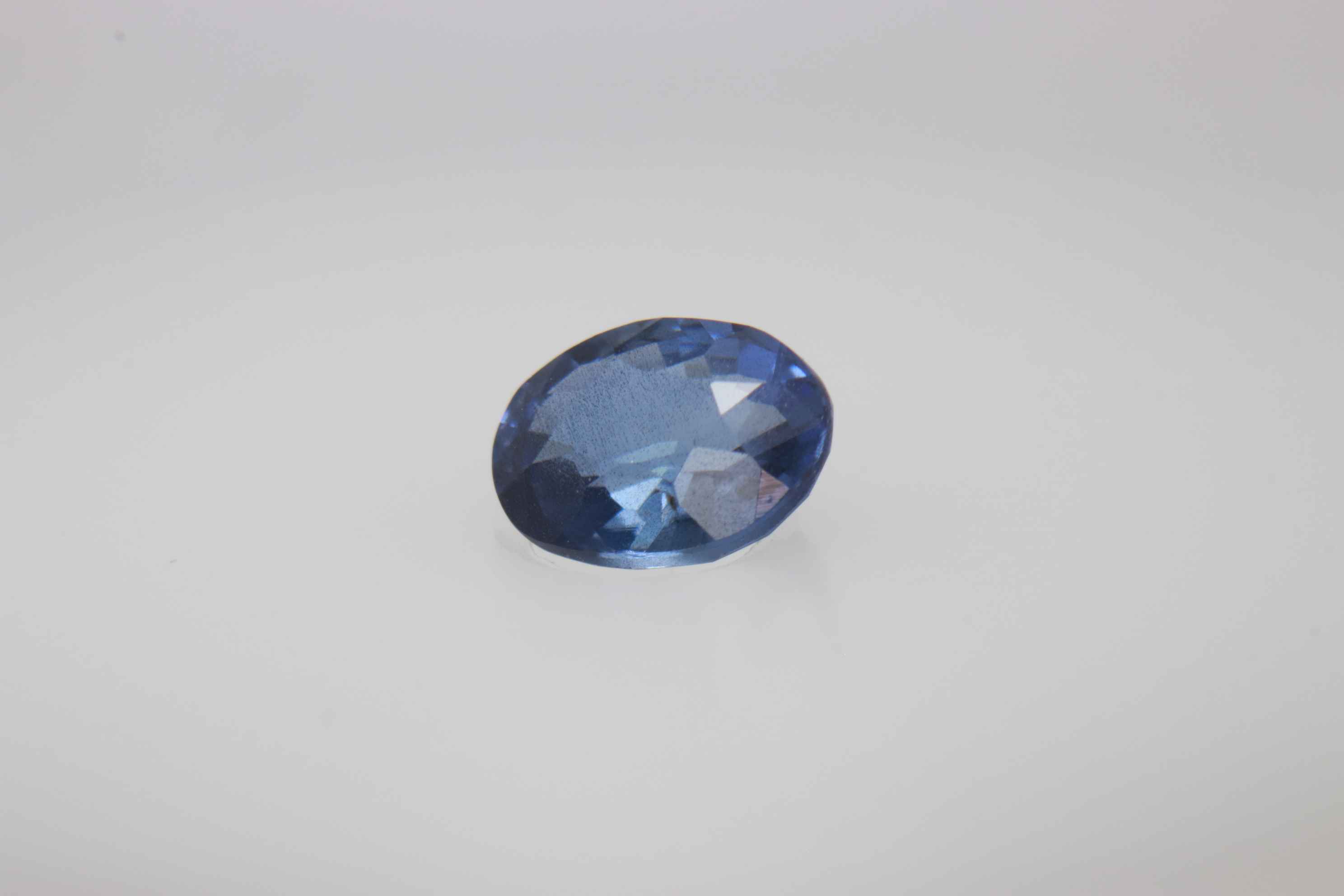 0.6ct Dark Blue Sapphire Vs1 Oval Shape (5.4x4.2x2.6 mm) Unheated gemstone from Sri Lanka