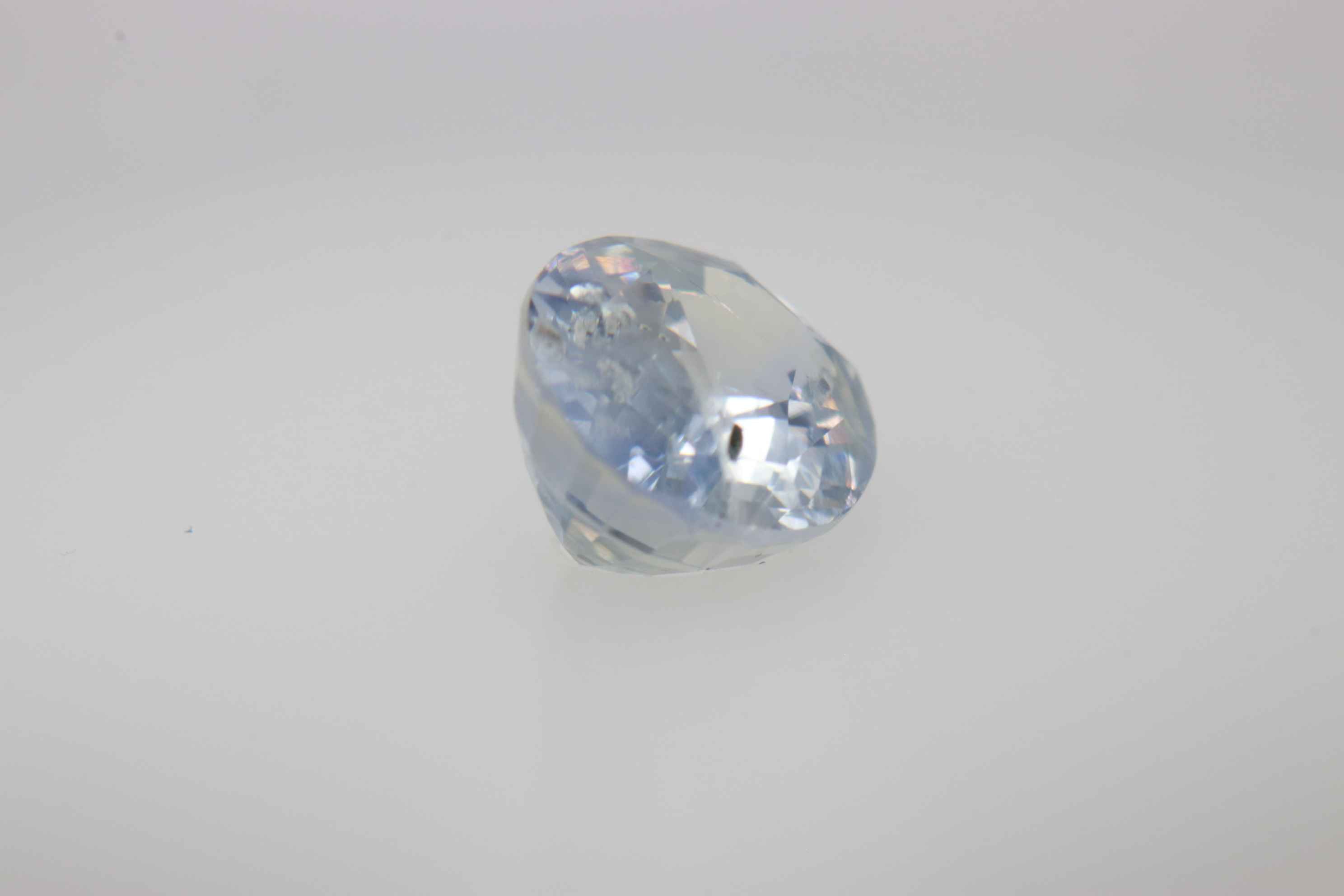 1.5ct Alice Blue Sapphire Vs1 Oval Shape (7.6x5.8x3.8 mm) Unheated gemstone from Sri Lanka