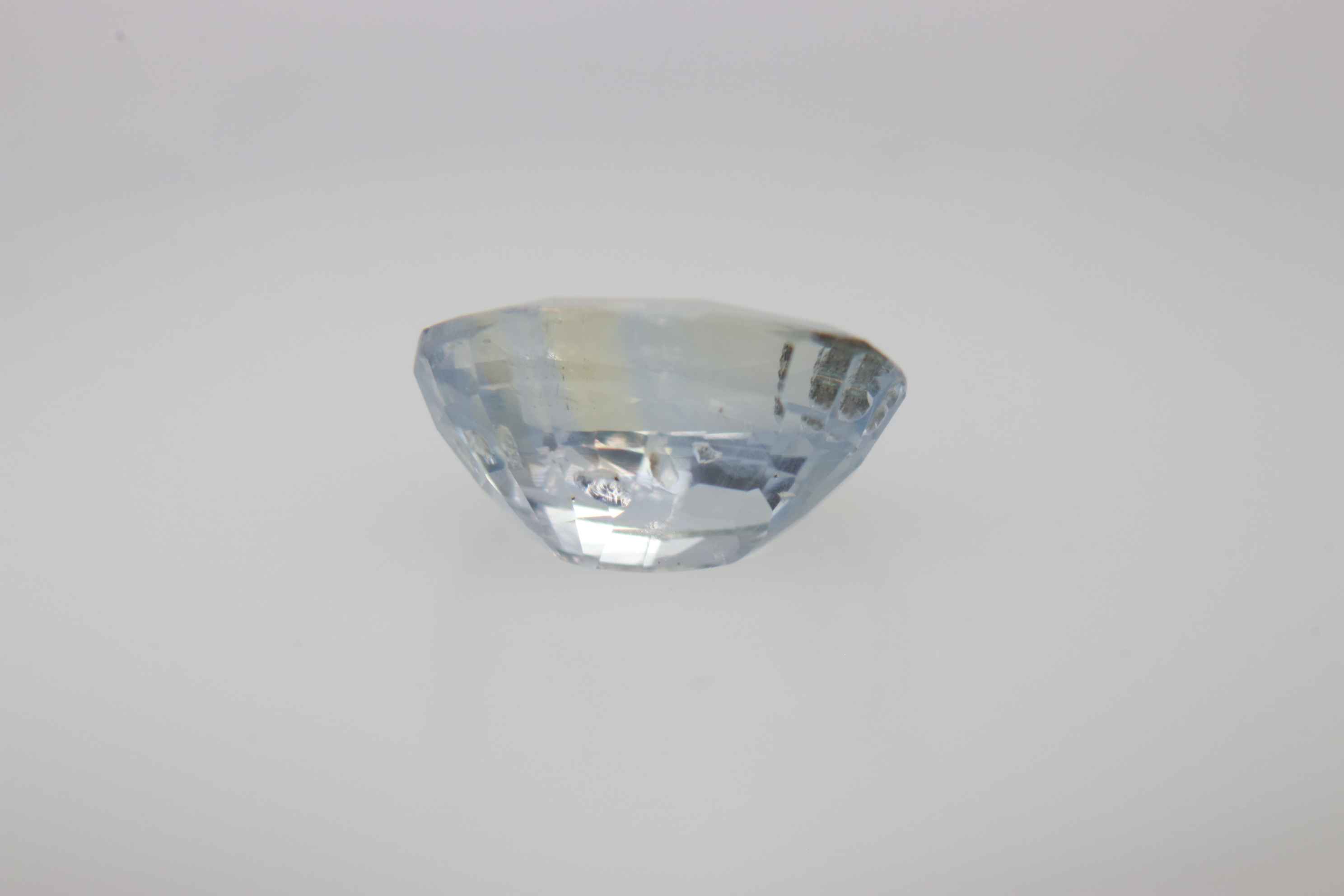 1.5ct Alice Blue Sapphire Vs1 Oval Shape (7.6x5.8x3.8 mm) Unheated gemstone from Sri Lanka