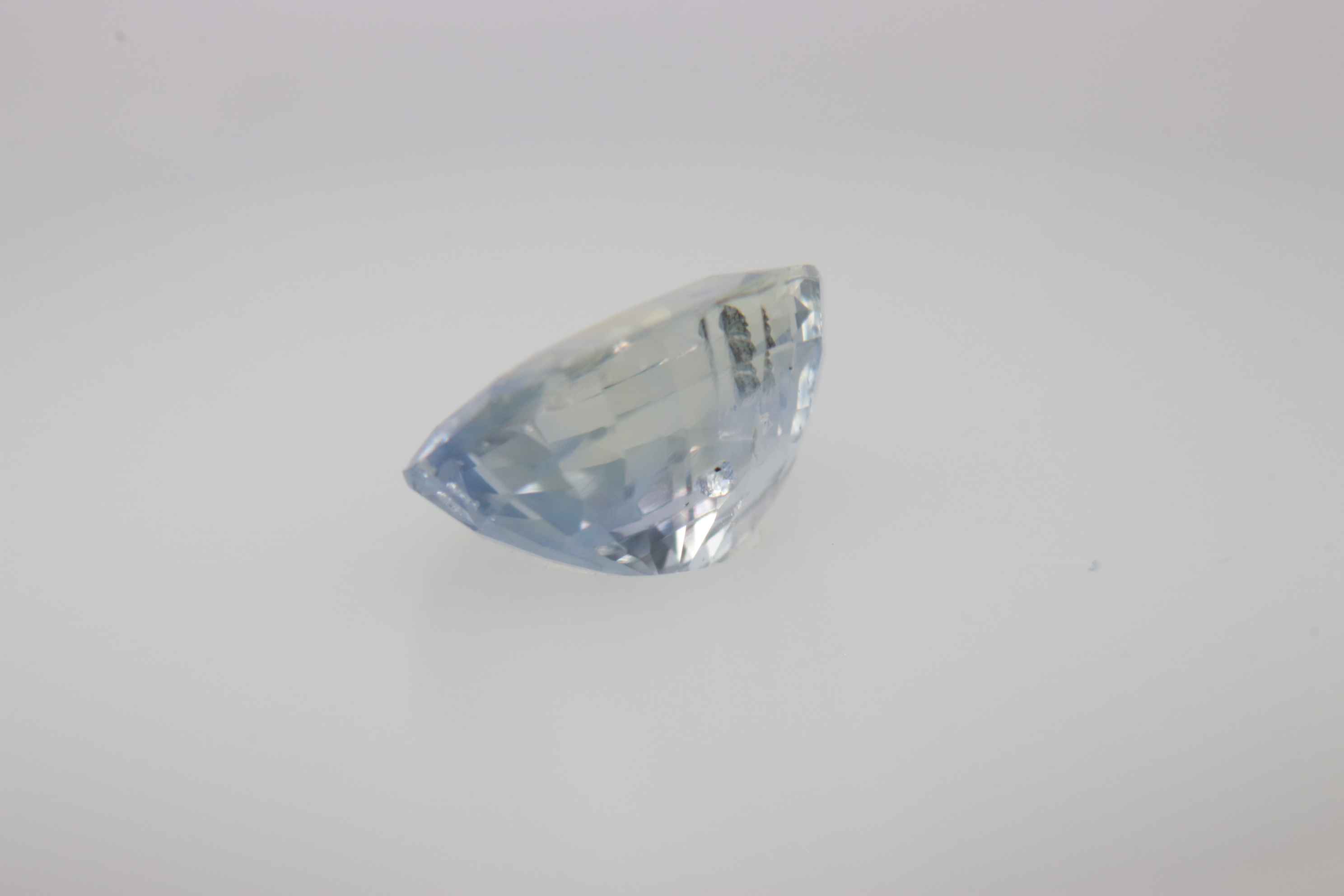 1.5ct Alice Blue Sapphire Vs1 Oval Shape (7.6x5.8x3.8 mm) Unheated gemstone from Sri Lanka