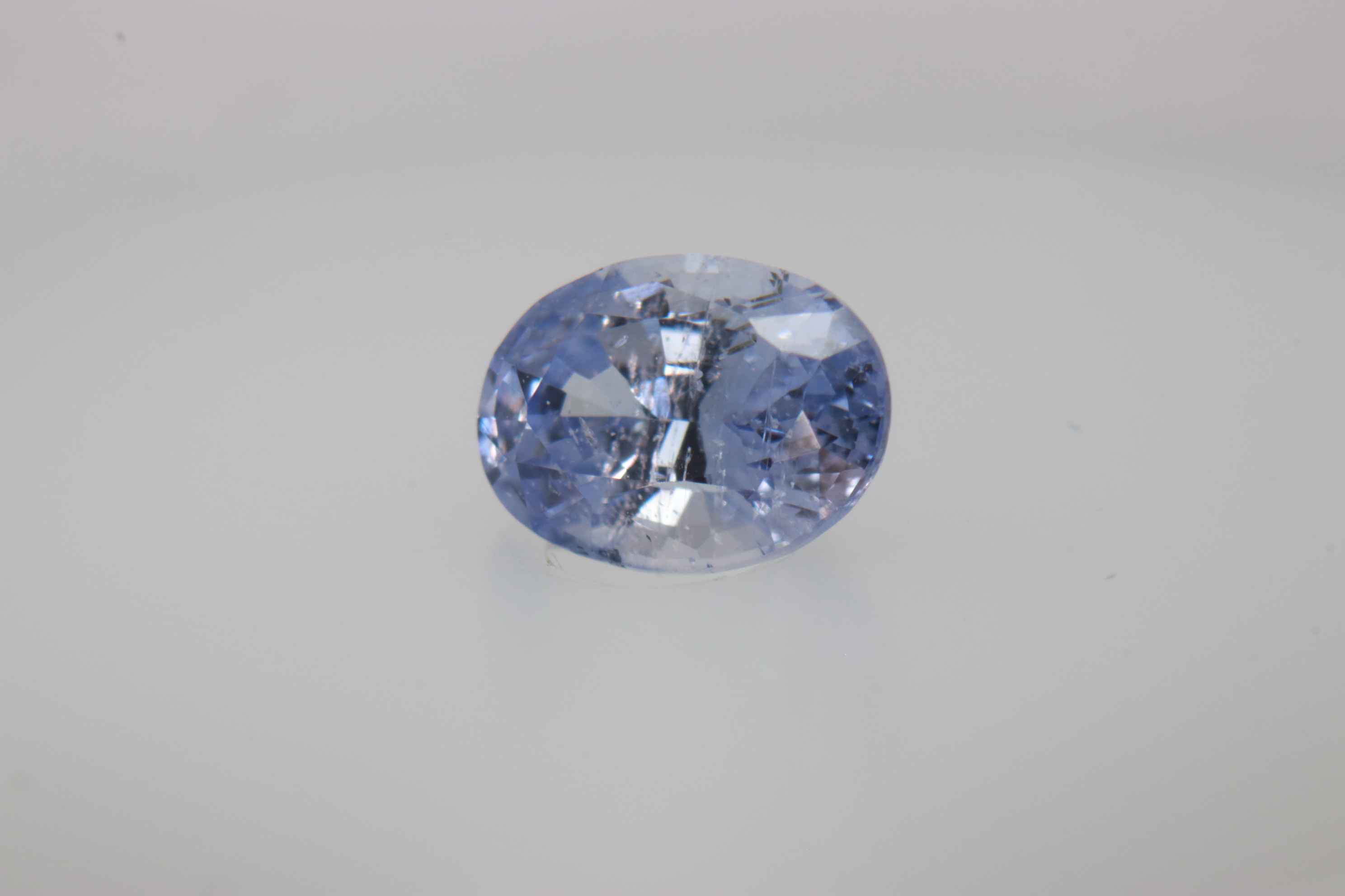 1ct Alice Blue Sapphire Vs1 Oval Shape (6.6x4.8x3.7 mm) Unheated gemstone from Sri Lanka