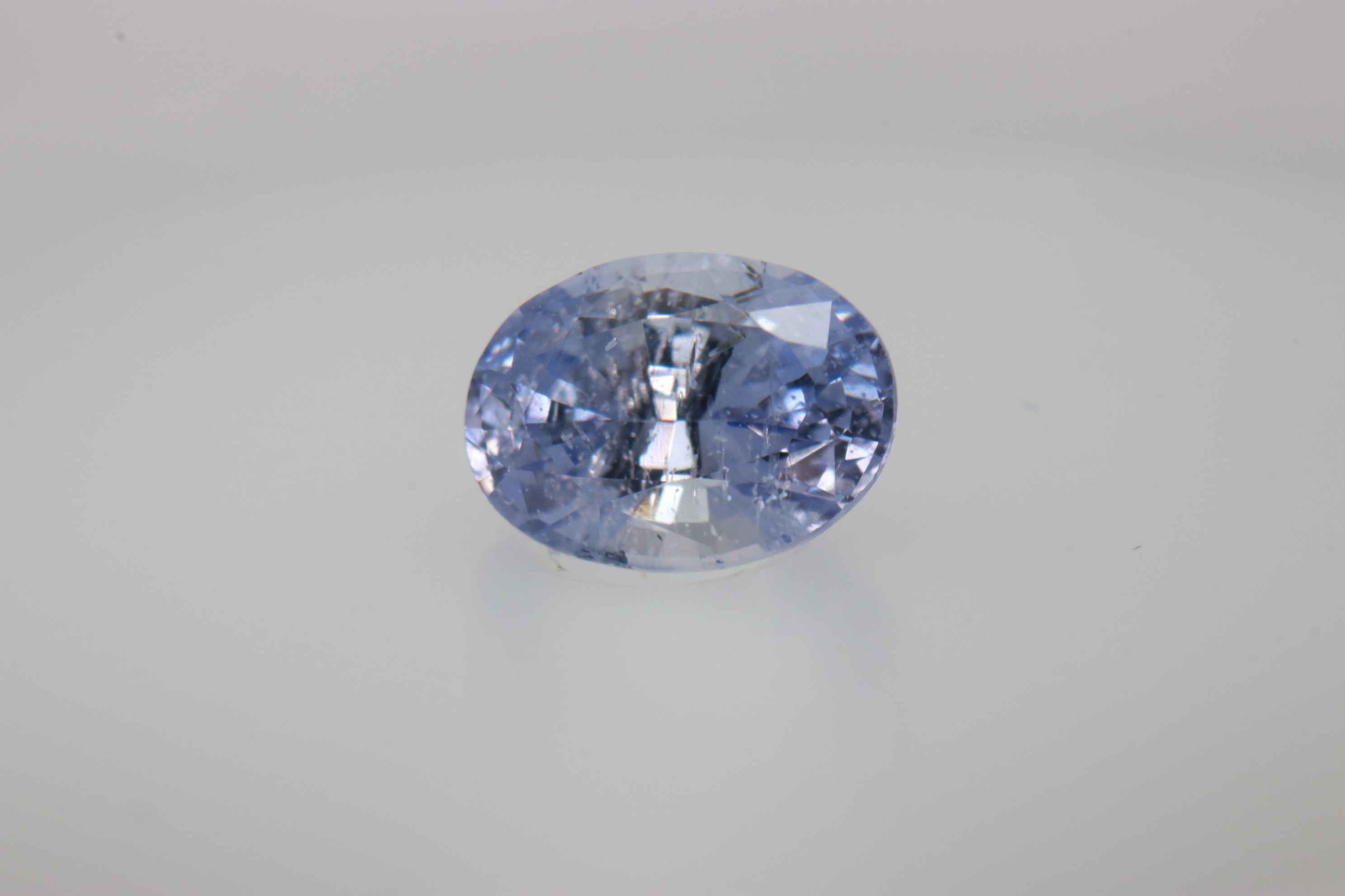 1ct Alice Blue Sapphire Vs1 Oval Shape (6.6x4.8x3.7 mm) Unheated gemstone from Sri Lanka