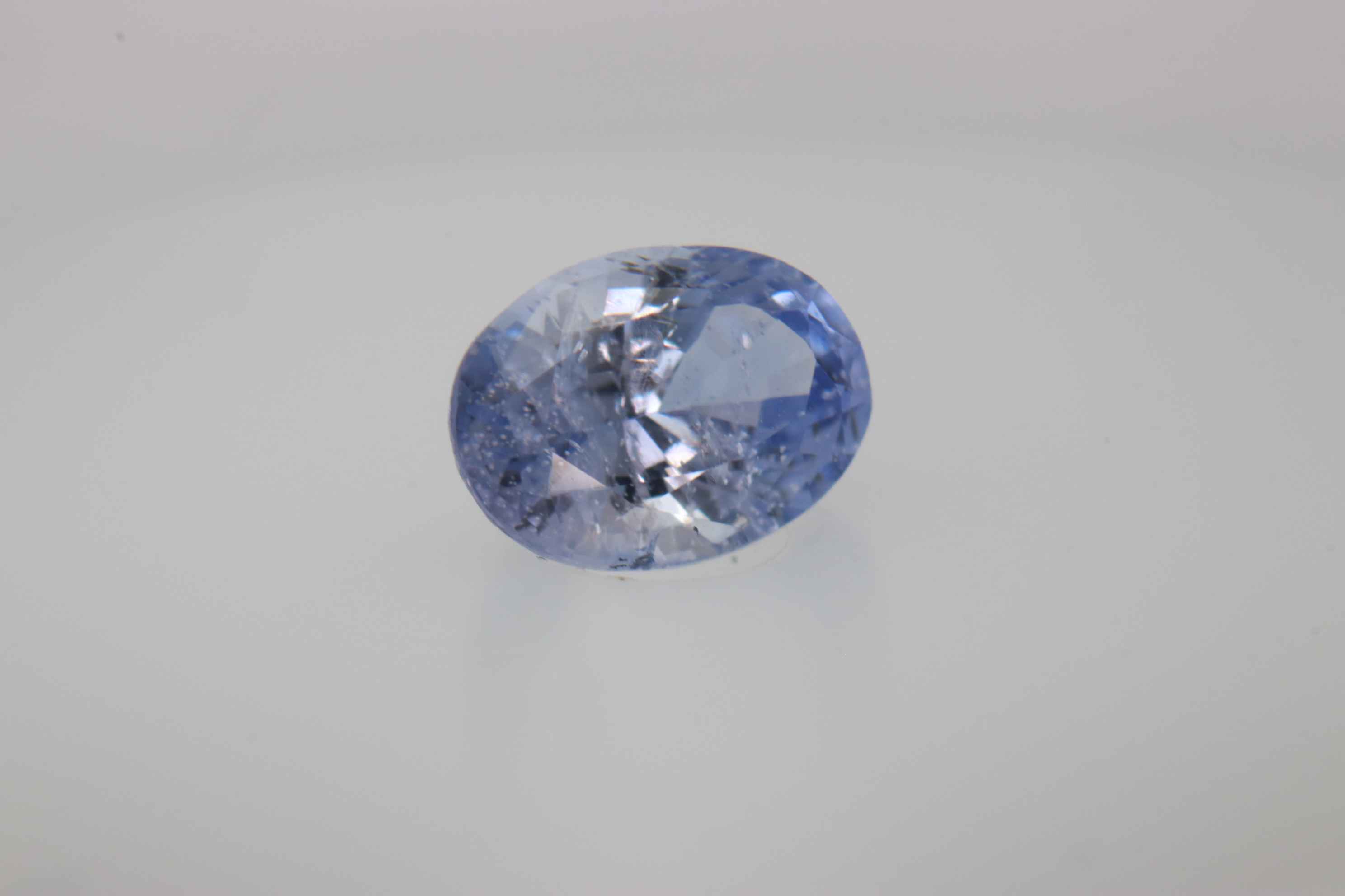 1ct Alice Blue Sapphire Vs1 Oval Shape (6.6x4.8x3.7 mm) Unheated gemstone from Sri Lanka