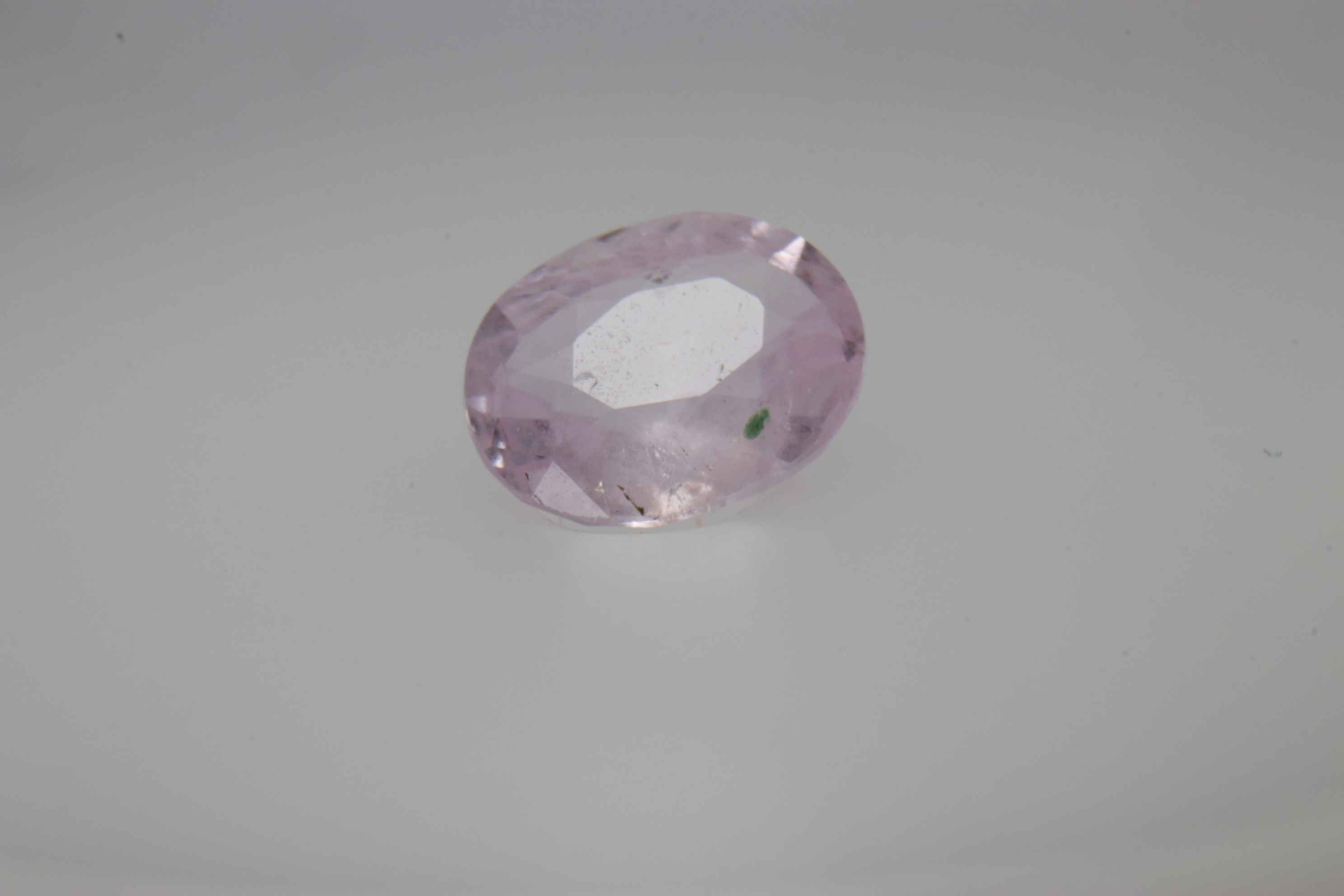 0.8ct Light Pink Sapphire Vs1 Oval Shape (6.2x5.2x2.7 mm) Unheated gemstone from Sri Lanka