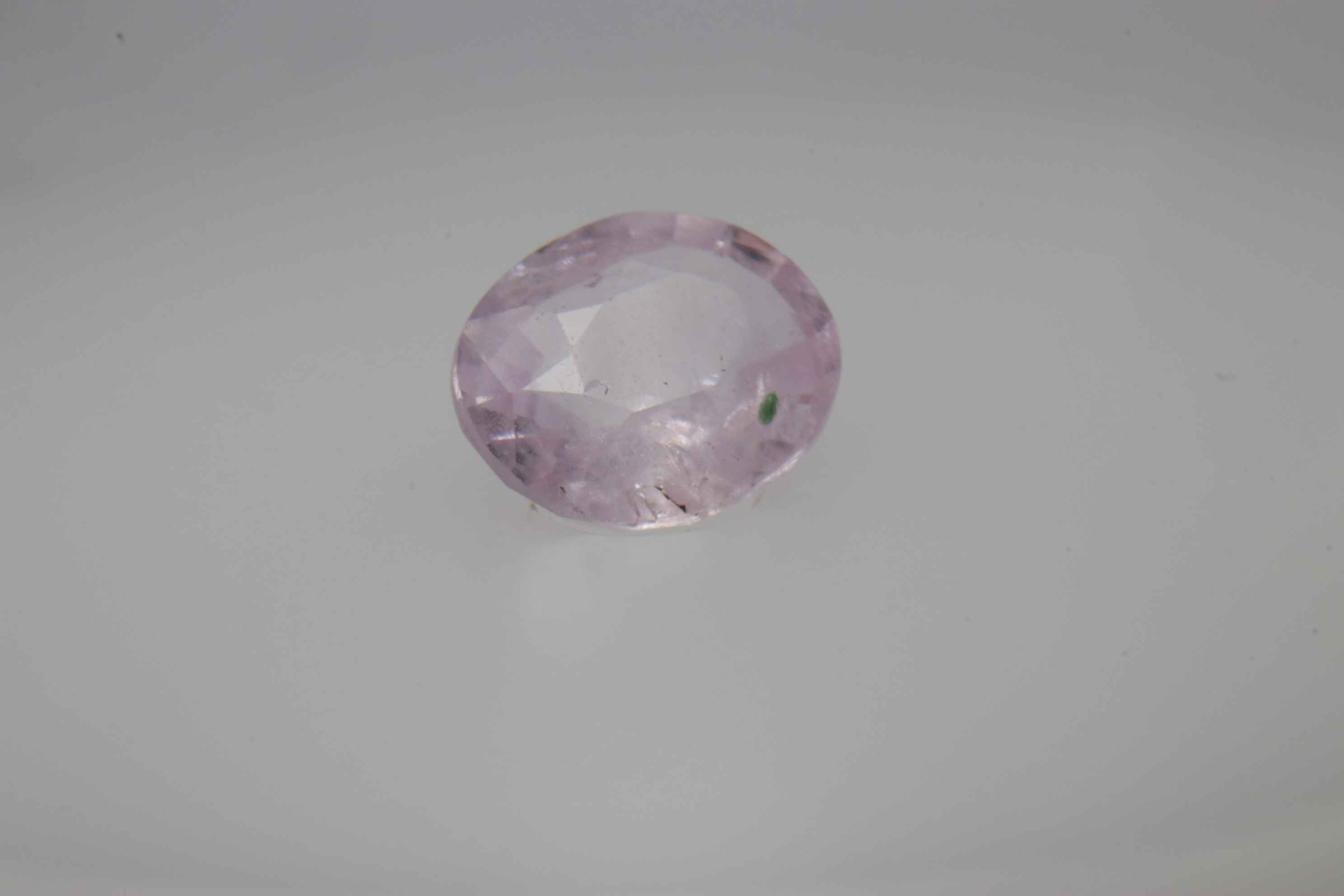 0.8ct Light Pink Sapphire Vs1 Oval Shape (6.2x5.2x2.7 mm) Unheated gemstone from Sri Lanka
