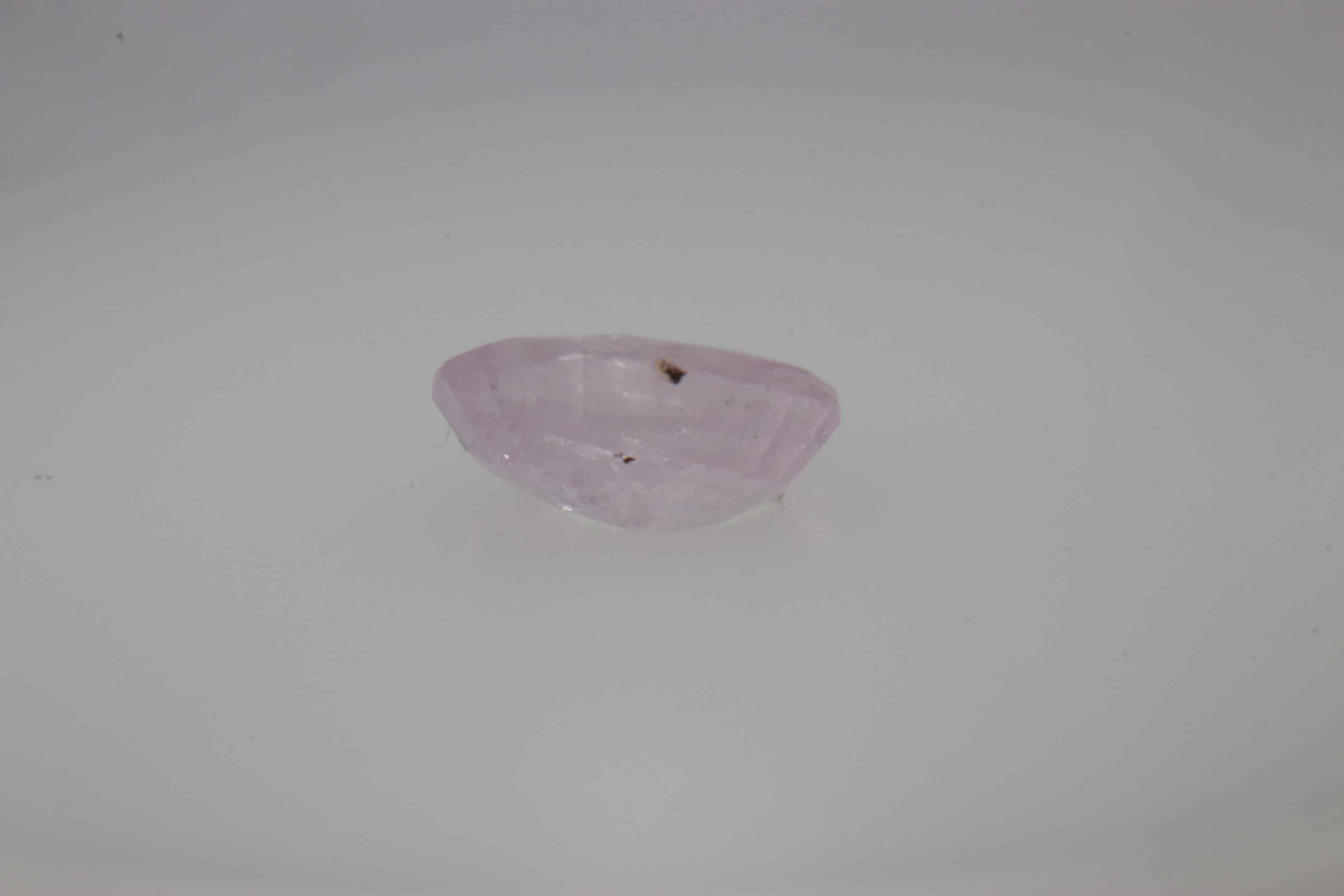 0.8ct Light Pink Sapphire Vs1 Oval Shape (6.2x5.2x2.7 mm) Unheated gemstone from Sri Lanka