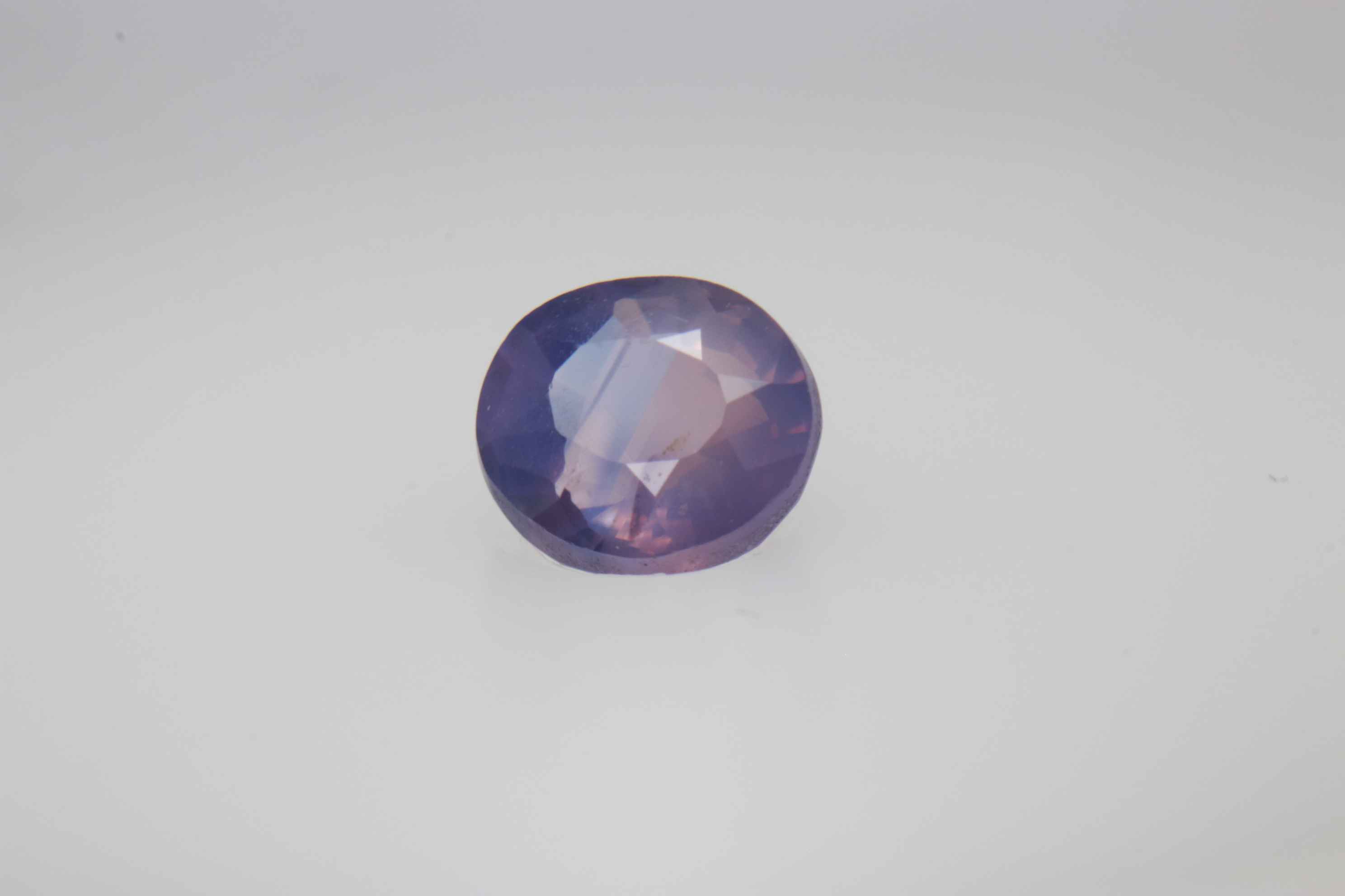 0.85ct Lavender Blush Sapphire VVS Round Shape (0x4.9x5.3 mm) Unheated gemstone from Sri Lanka