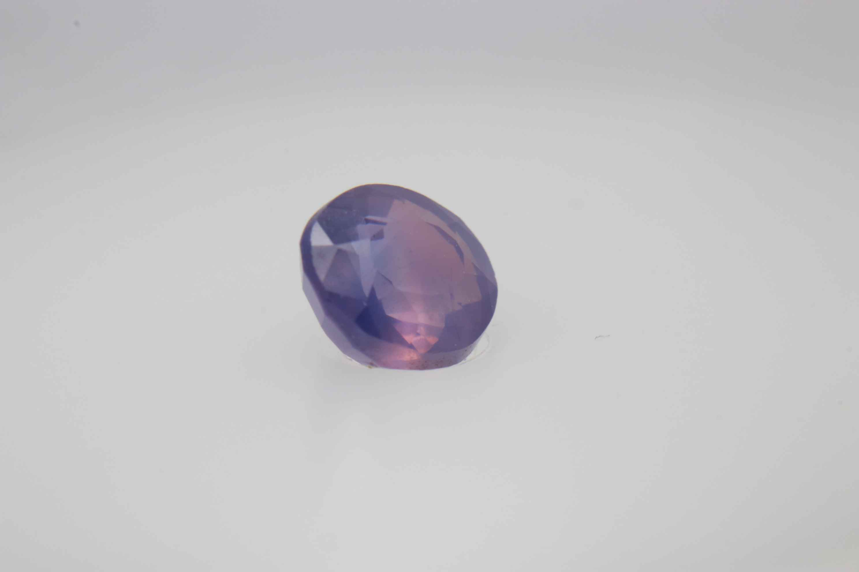 0.85ct Lavender Blush Sapphire VVS Round Shape (0x4.9x5.3 mm) Unheated gemstone from Sri Lanka